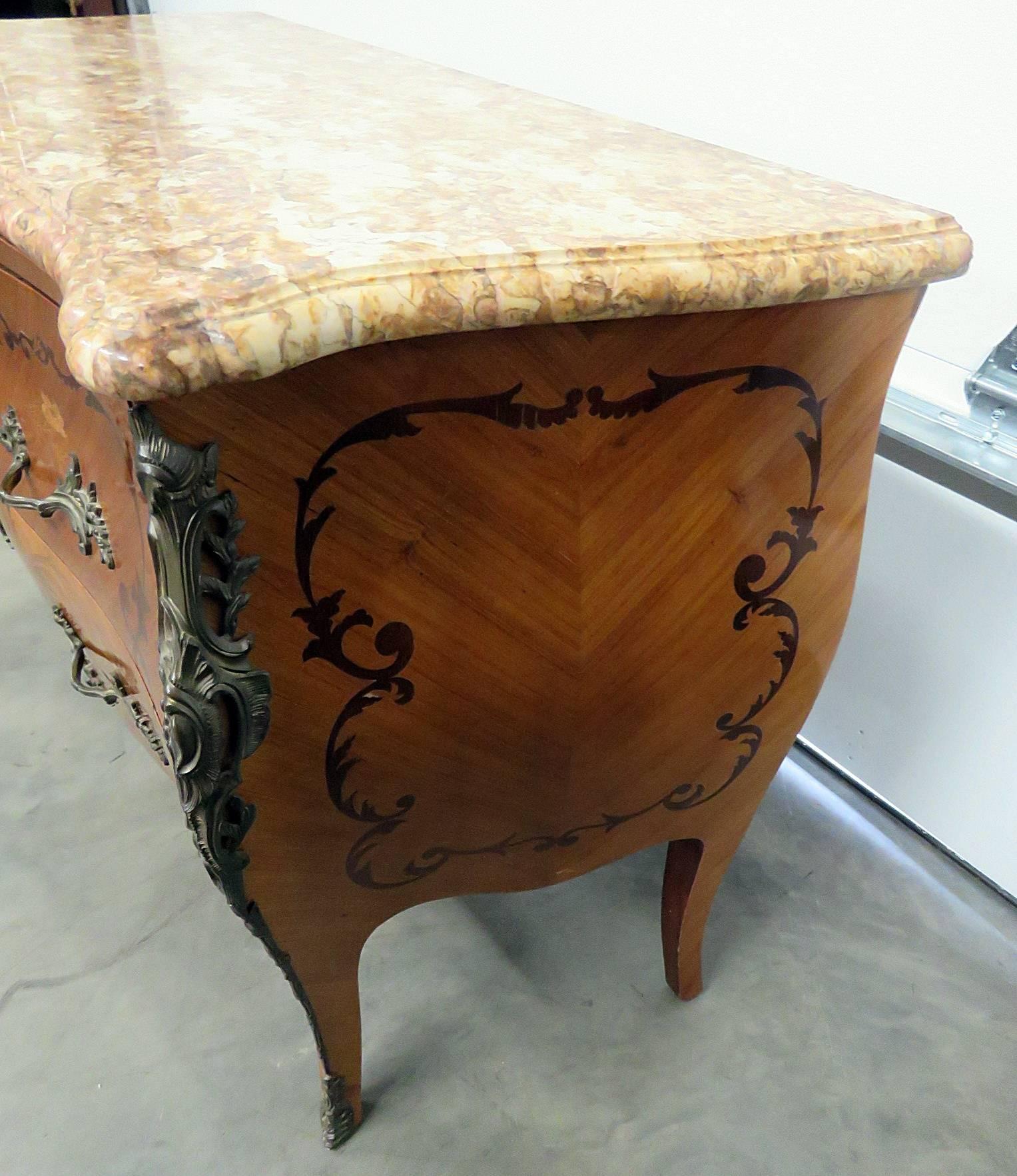 French Marble-Top Bombay Commode In Good Condition In Swedesboro, NJ