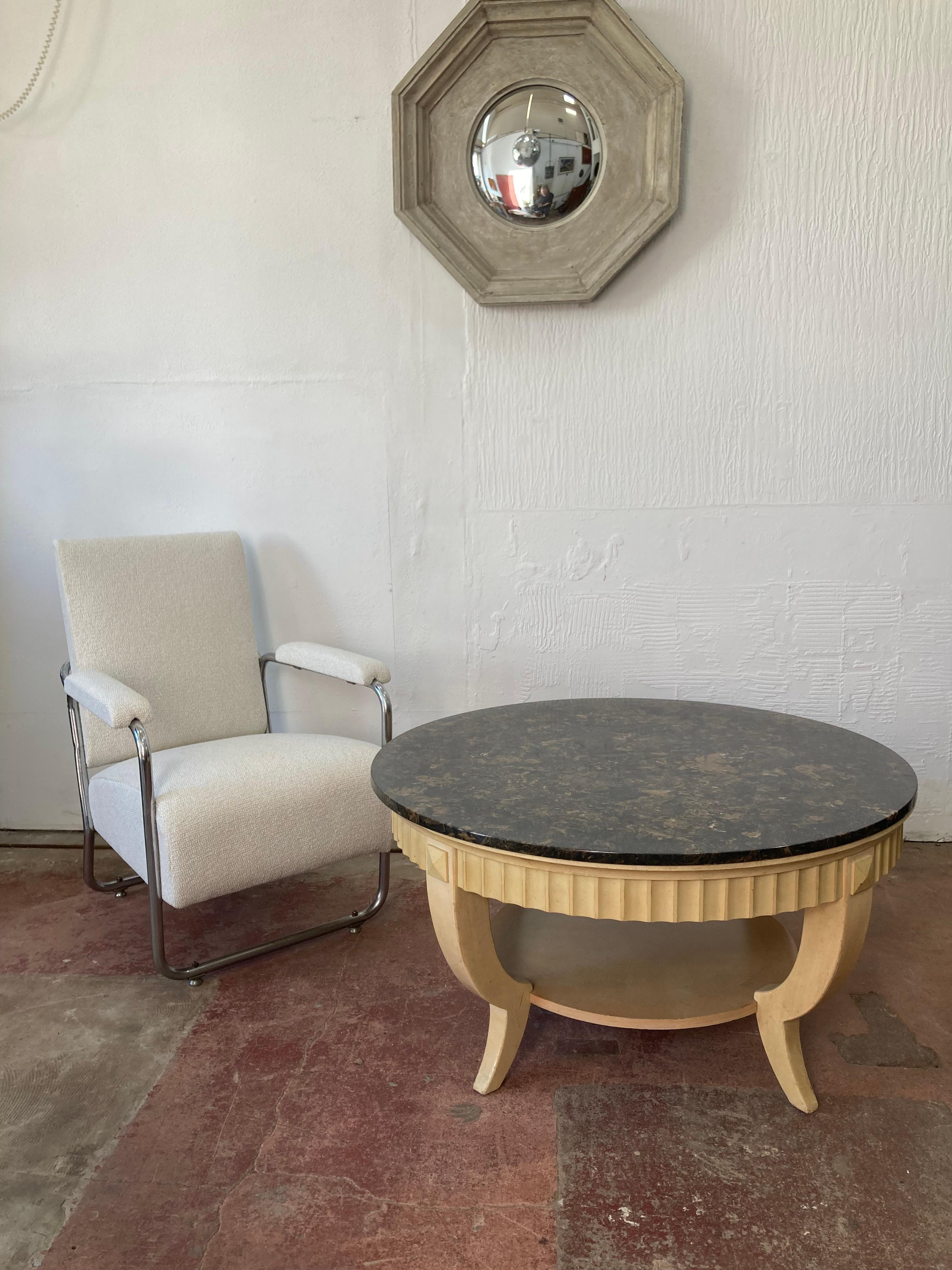 Français Table Cocktail Circulaire à plateau de marbre français en vente