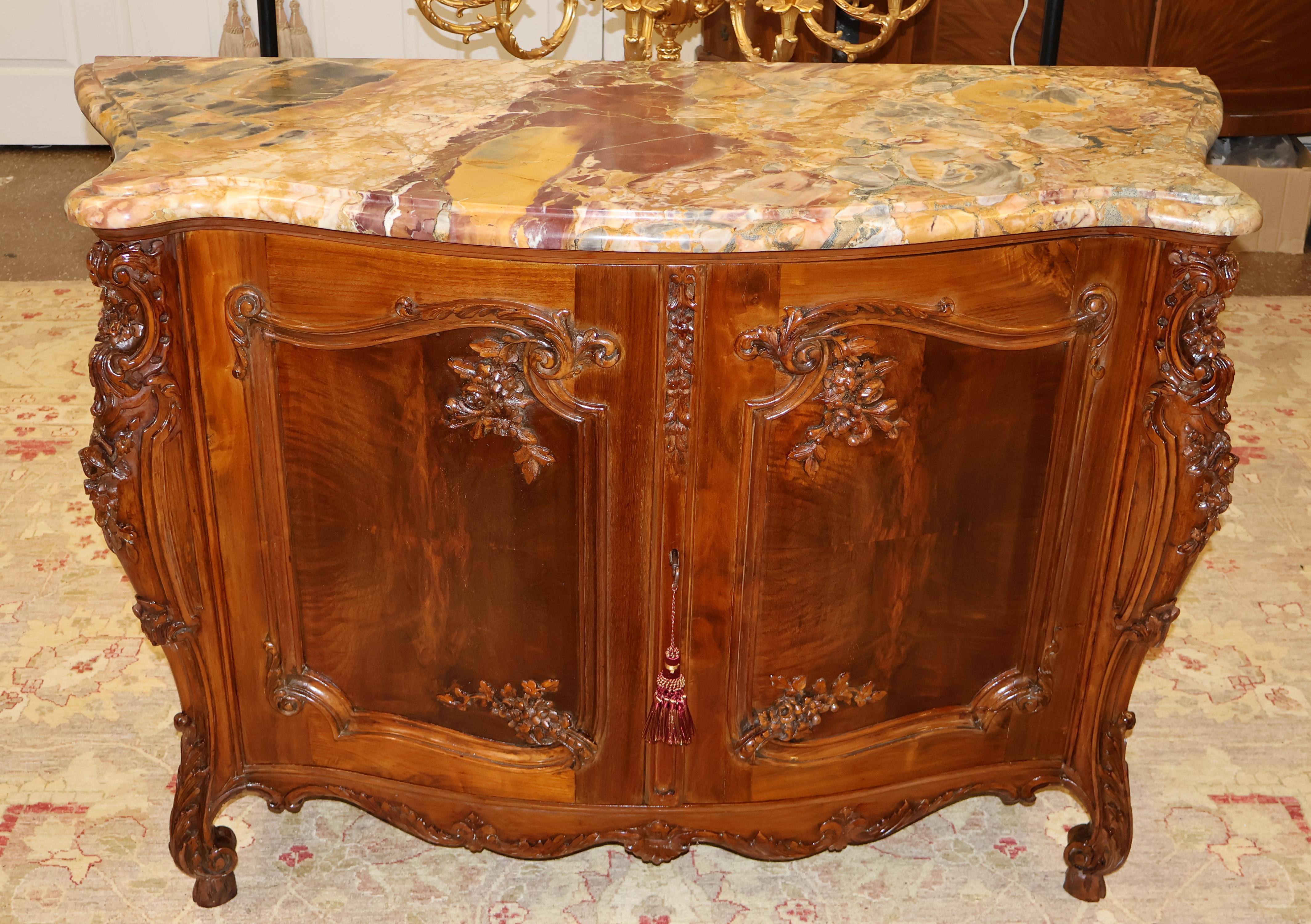 French Marble Top Louis XV Style Carved Circassian Walnut Buffet Chest Commode

Dimensions : 55