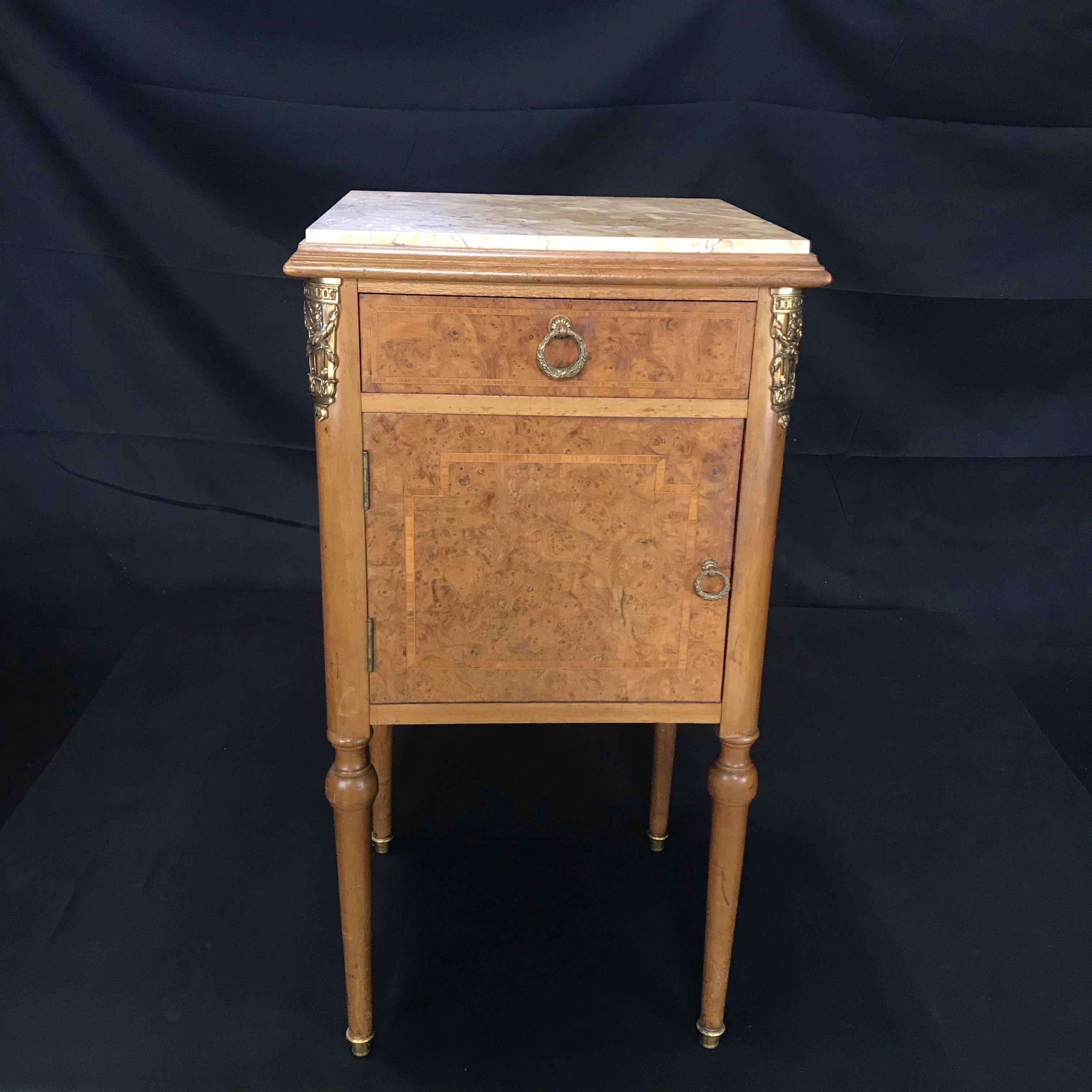 French Marble Top Nightstand with Walnut Inlay and Bronze Pulls For Sale 1