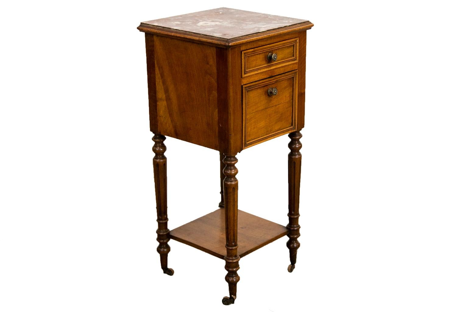 Ottone Comodino francese in noce con piano in marmo