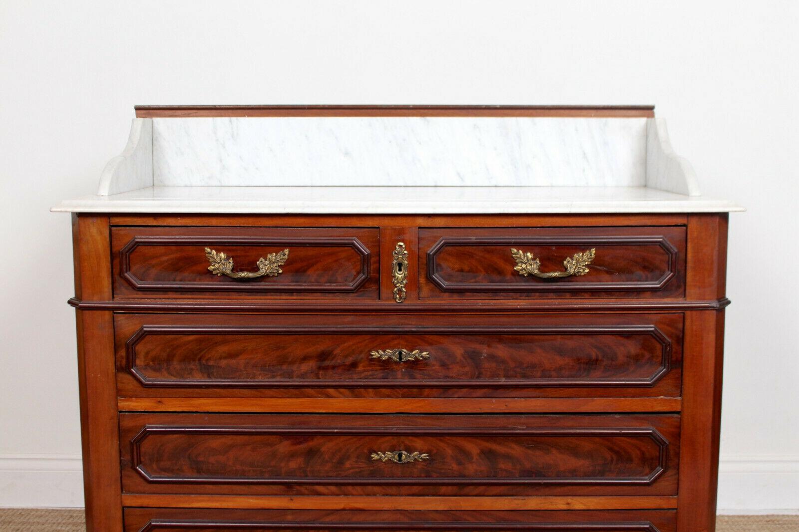 French Marble Washstand Commode Chest of Drawers, 19th Century In Good Condition For Sale In Newcastle upon Tyne, GB