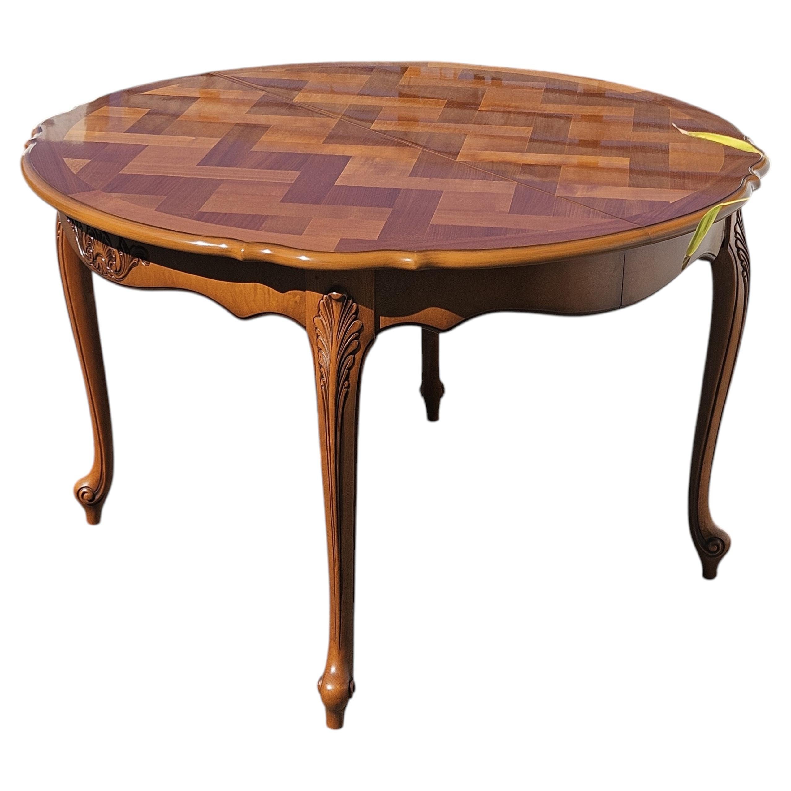 French Marqueterie Dining Table-extendable Cherry wood Table-Style-Louis XV-80s For Sale
