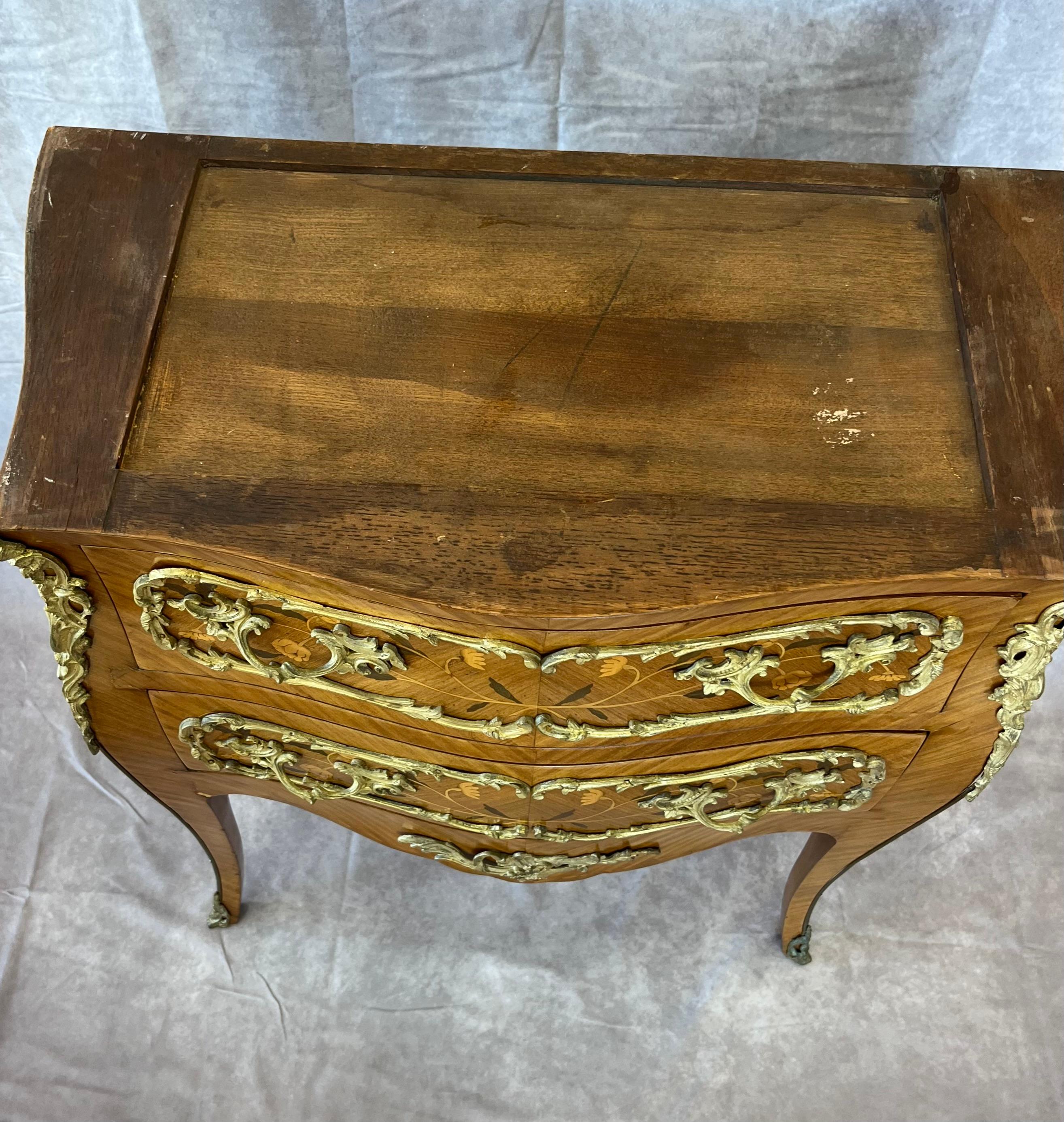 French Marquetry Commode Stamped SORMANI PARIS In Good Condition For Sale In Miami, FL