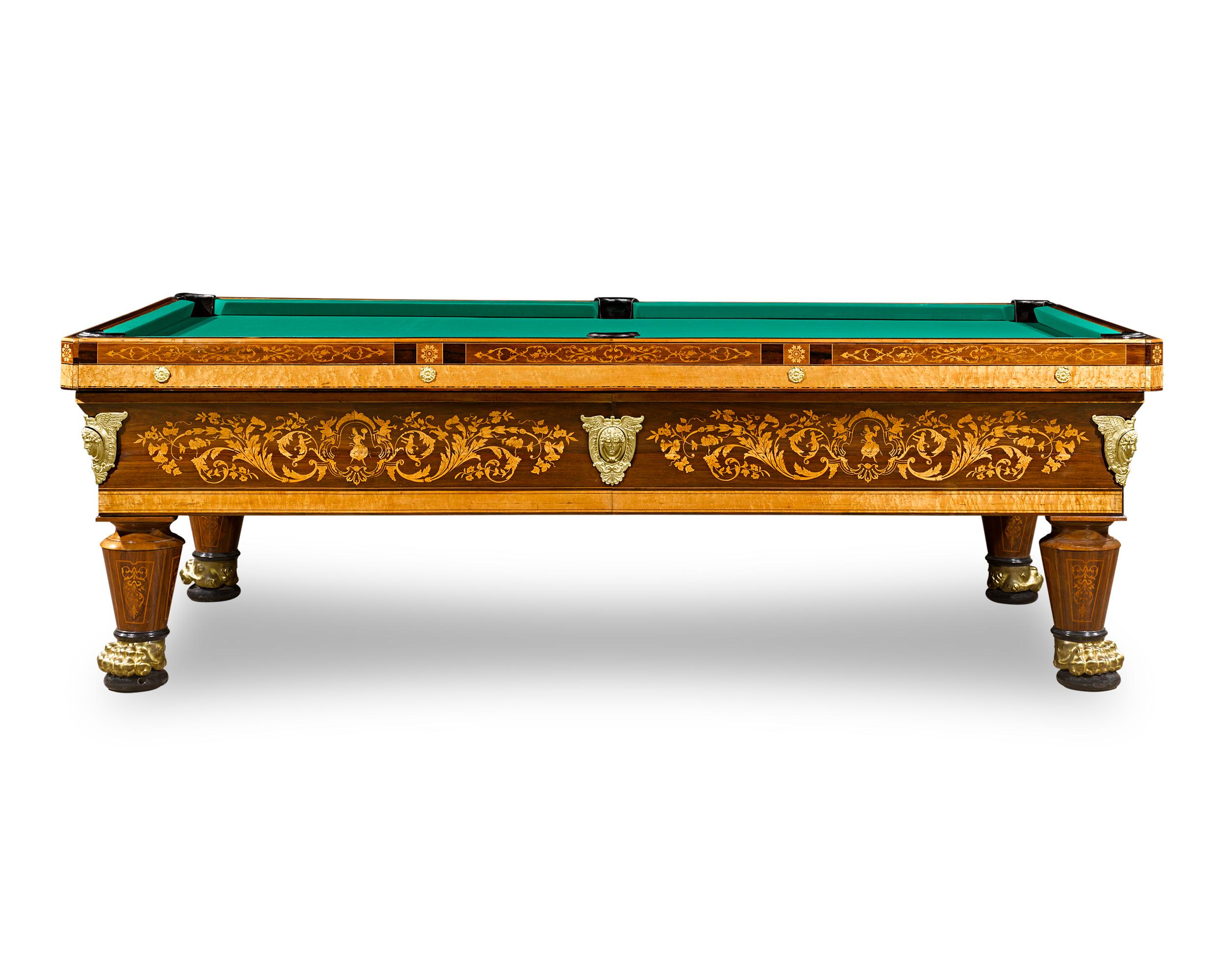 Français Table de billard marqueterie française en vente