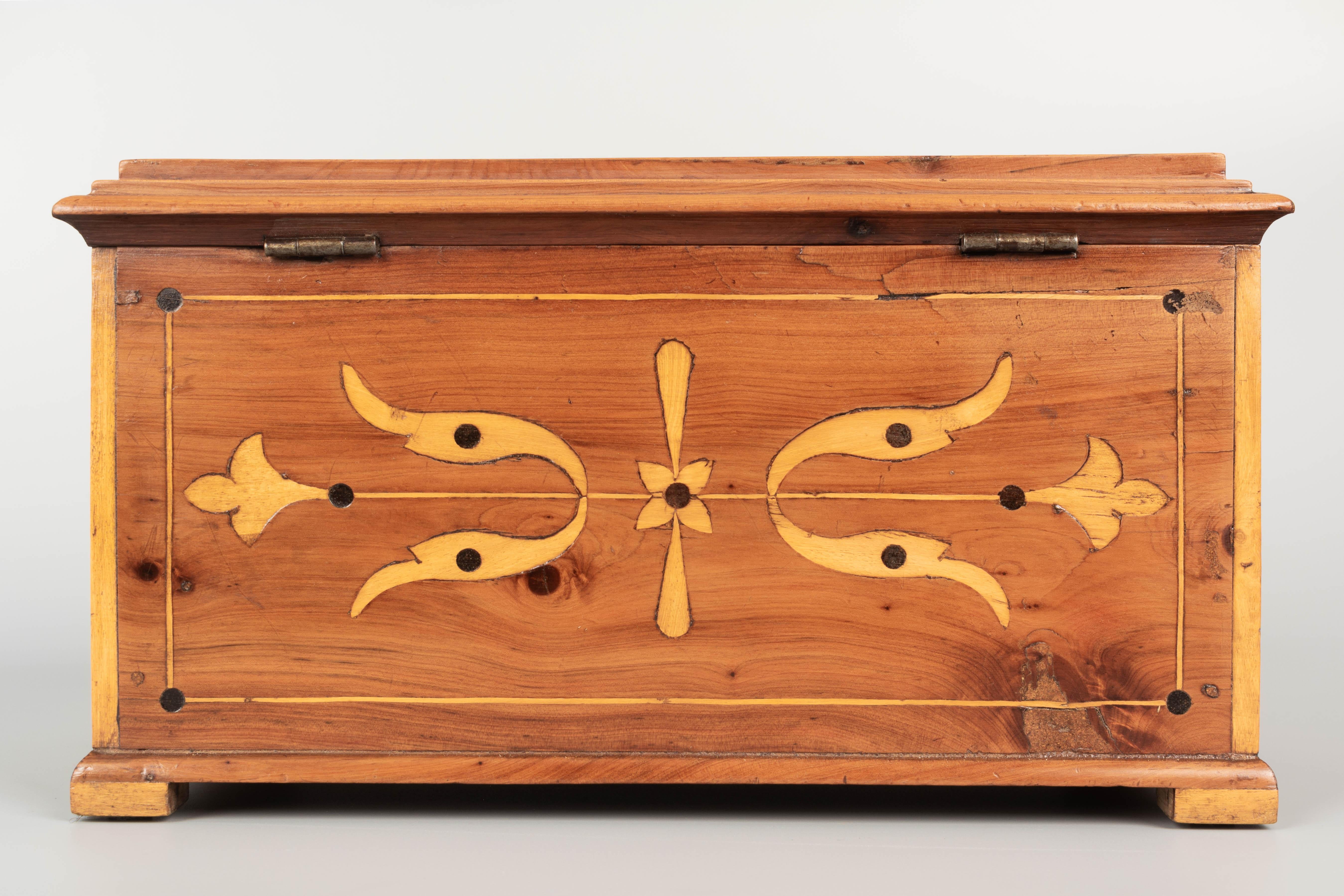 French Marquetry Box For Sale 2