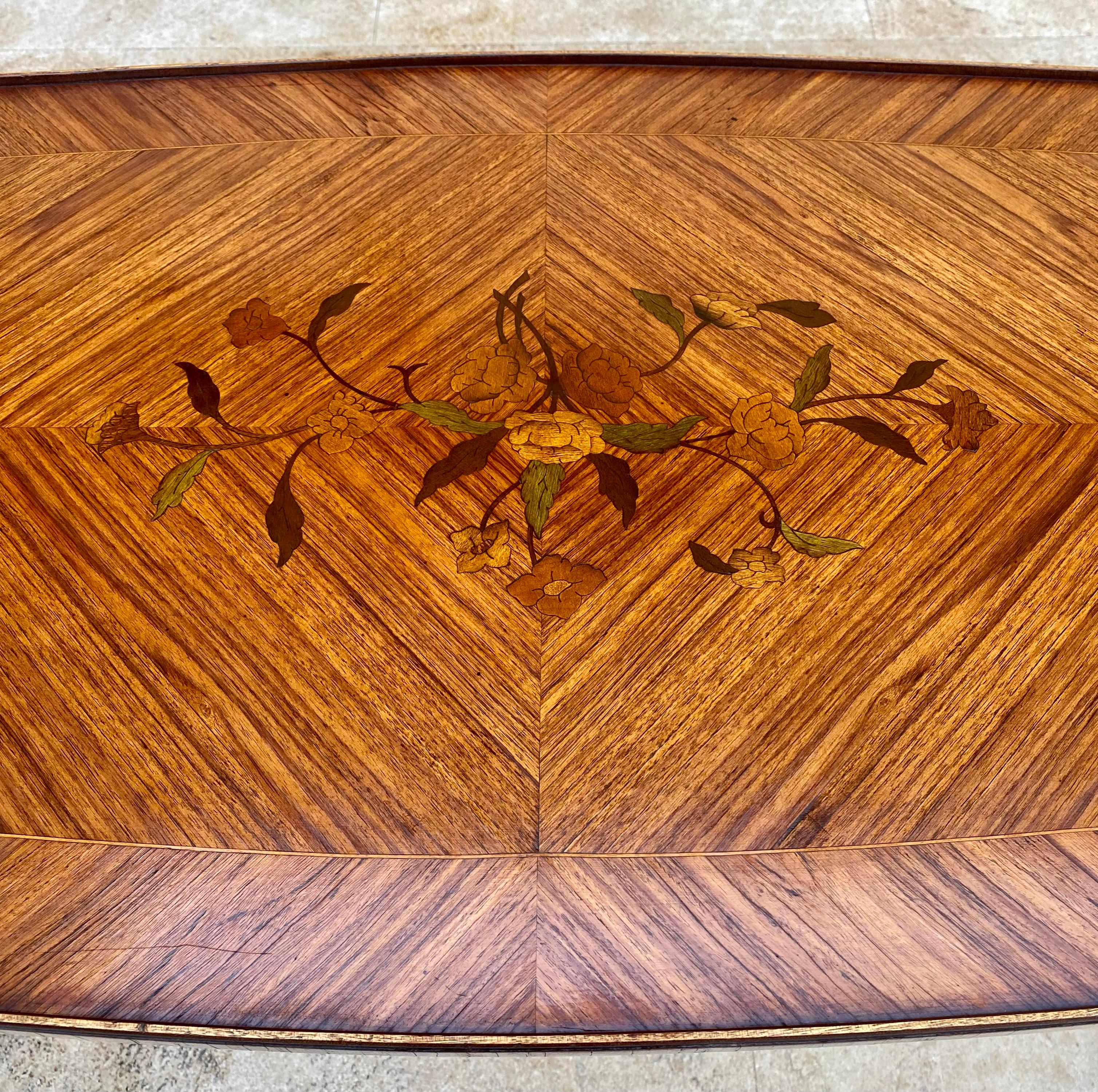 French Marquetry Bronze Ormolu Mounted Center or Coffee Table, 1920s For Sale 4