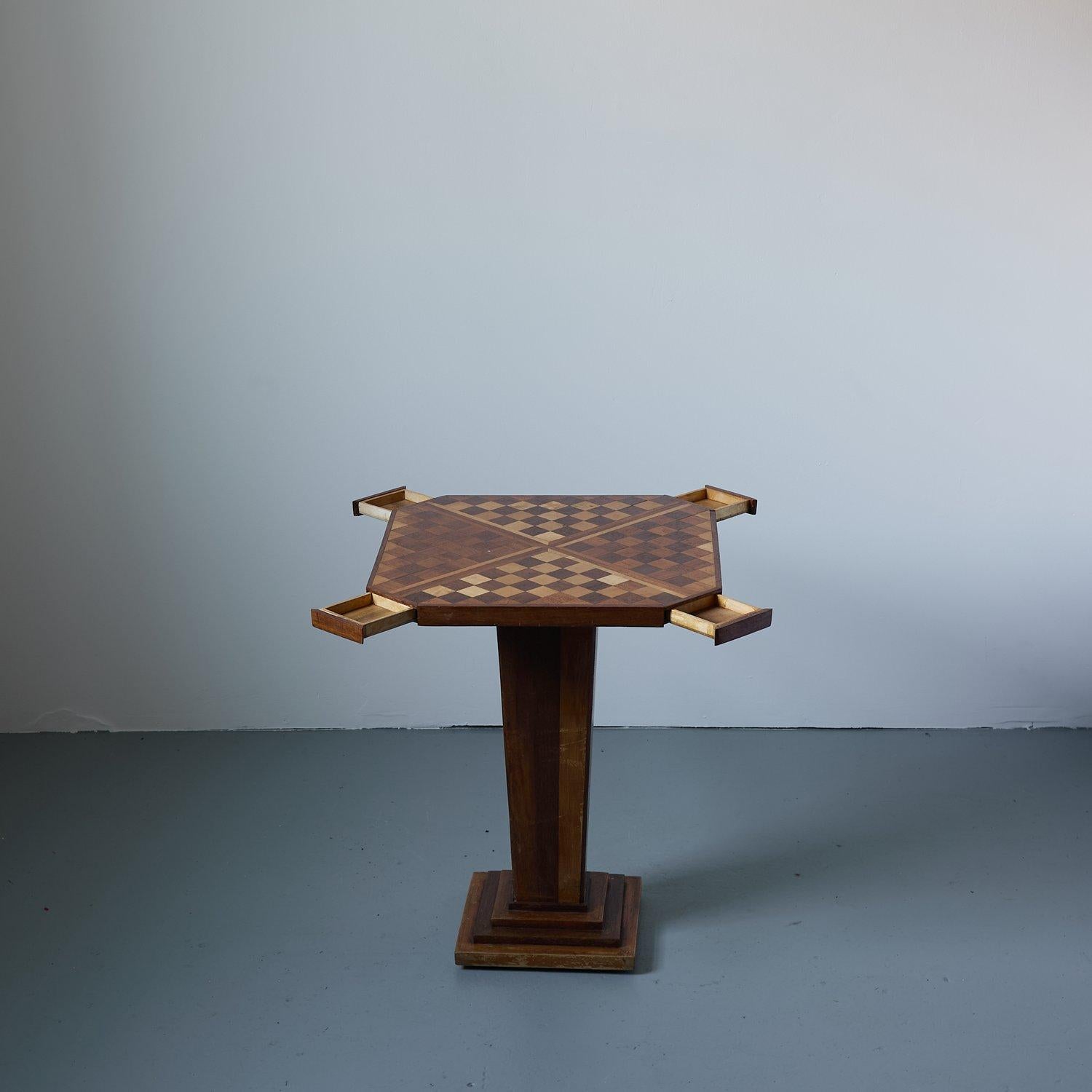 Mesa de juegos francesa de marquetería, años 30 Moderno de mediados de siglo en venta