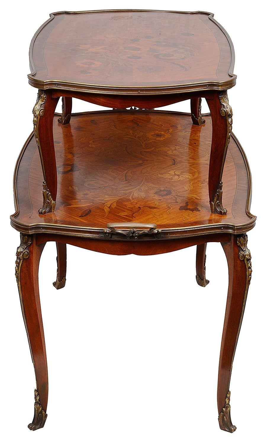 Etagere francese a due piani intarsiata, 19° secolo In condizioni buone in vendita a Brighton, Sussex