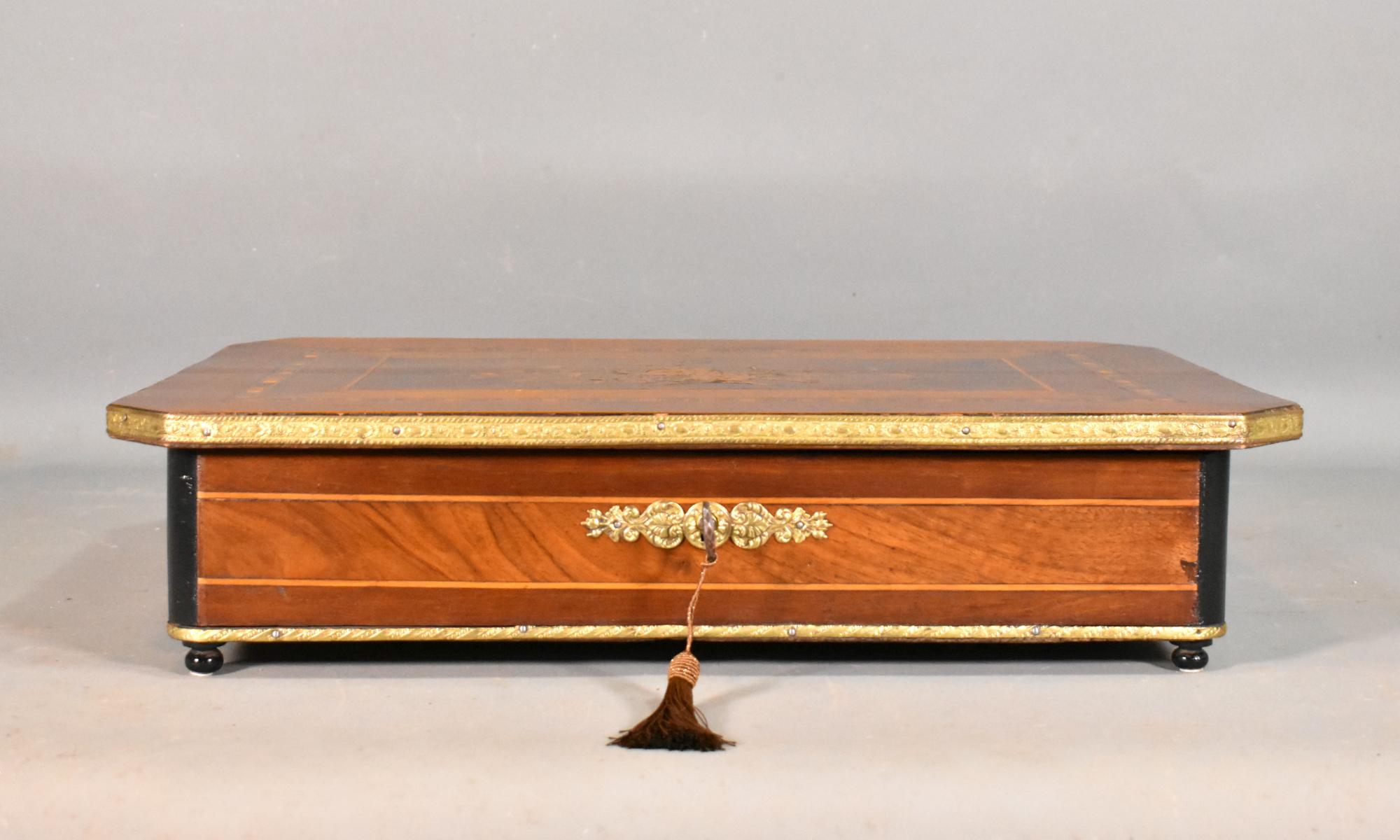 French Marquetry Jewelry Box Napoleon III In Good Condition For Sale In SAINTE-COLOMBE, FR