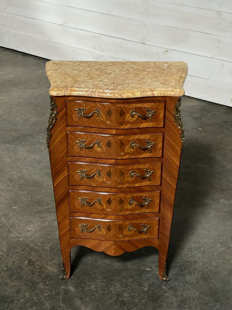 French Marquetry Serpentine Chest Of Drawers For Sale 2