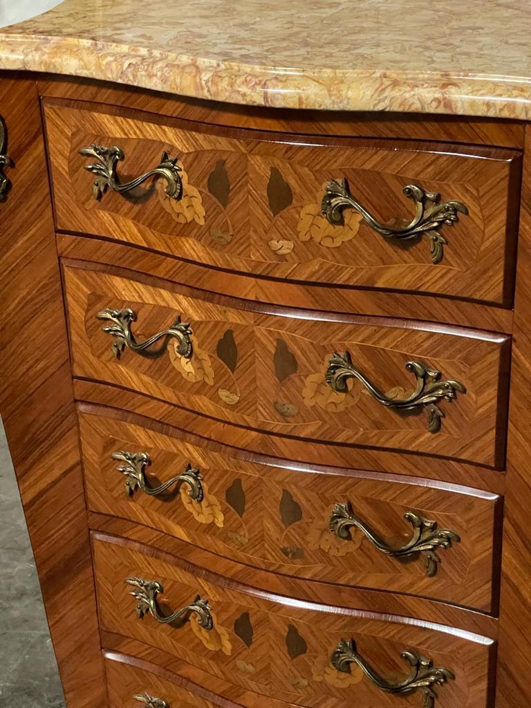 French Marquetry Serpentine Chest Of Drawers For Sale 3