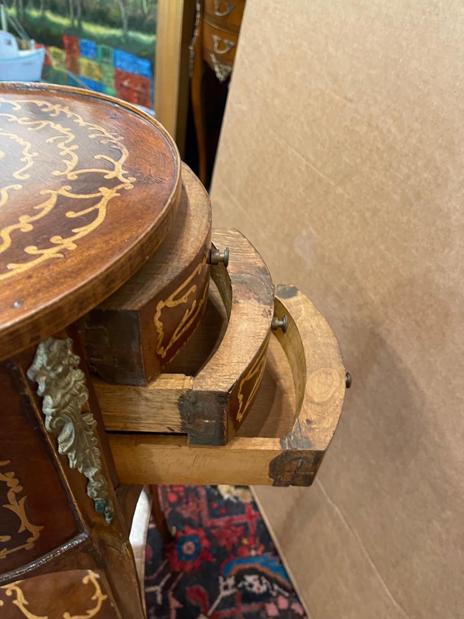 French Marquetry Side Table with Drawers and Brass Escutcheons, 20th Century For Sale 8