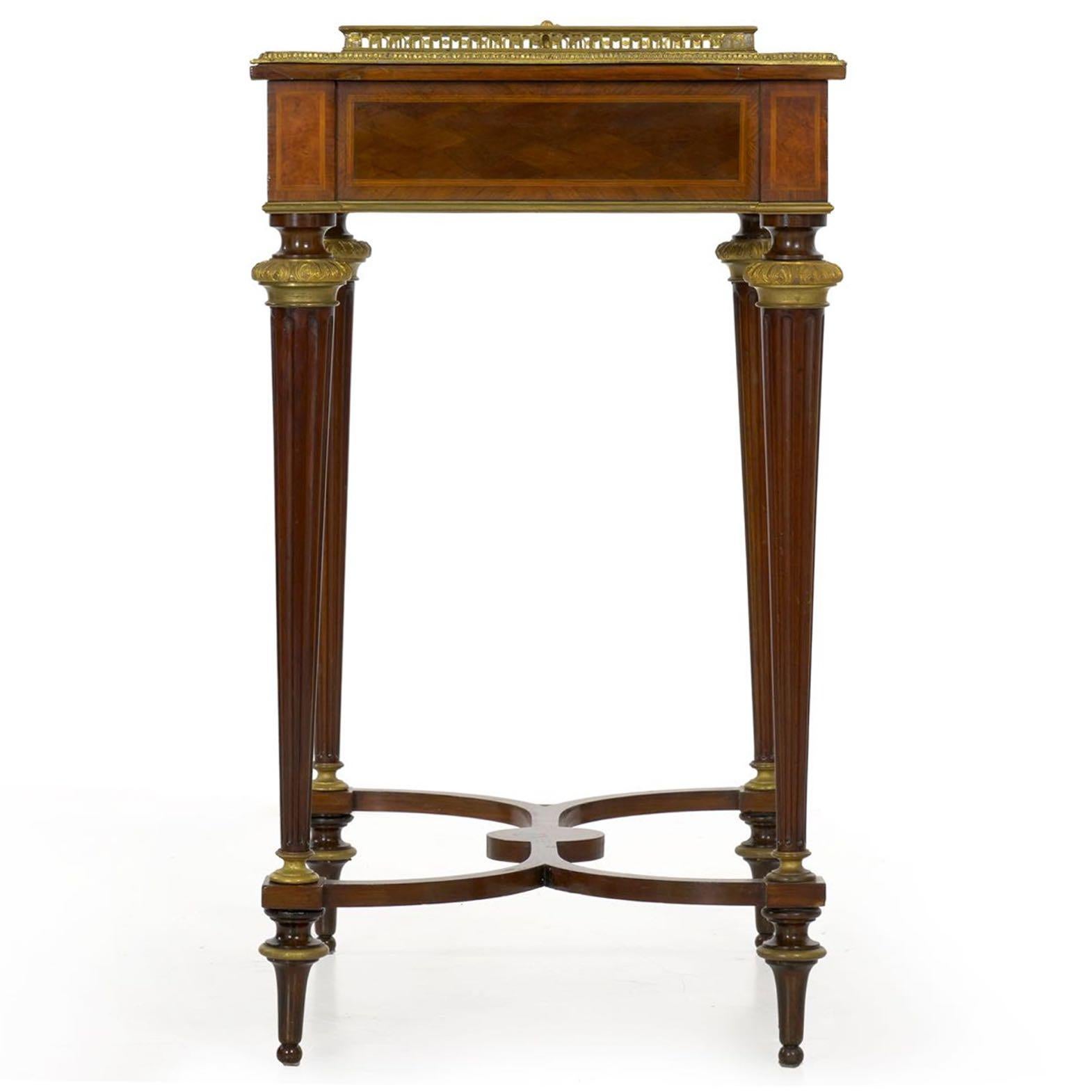 French Marquetry Wine Serving Accent Table by Paul Sormani & Fils In Good Condition In Shippensburg, PA