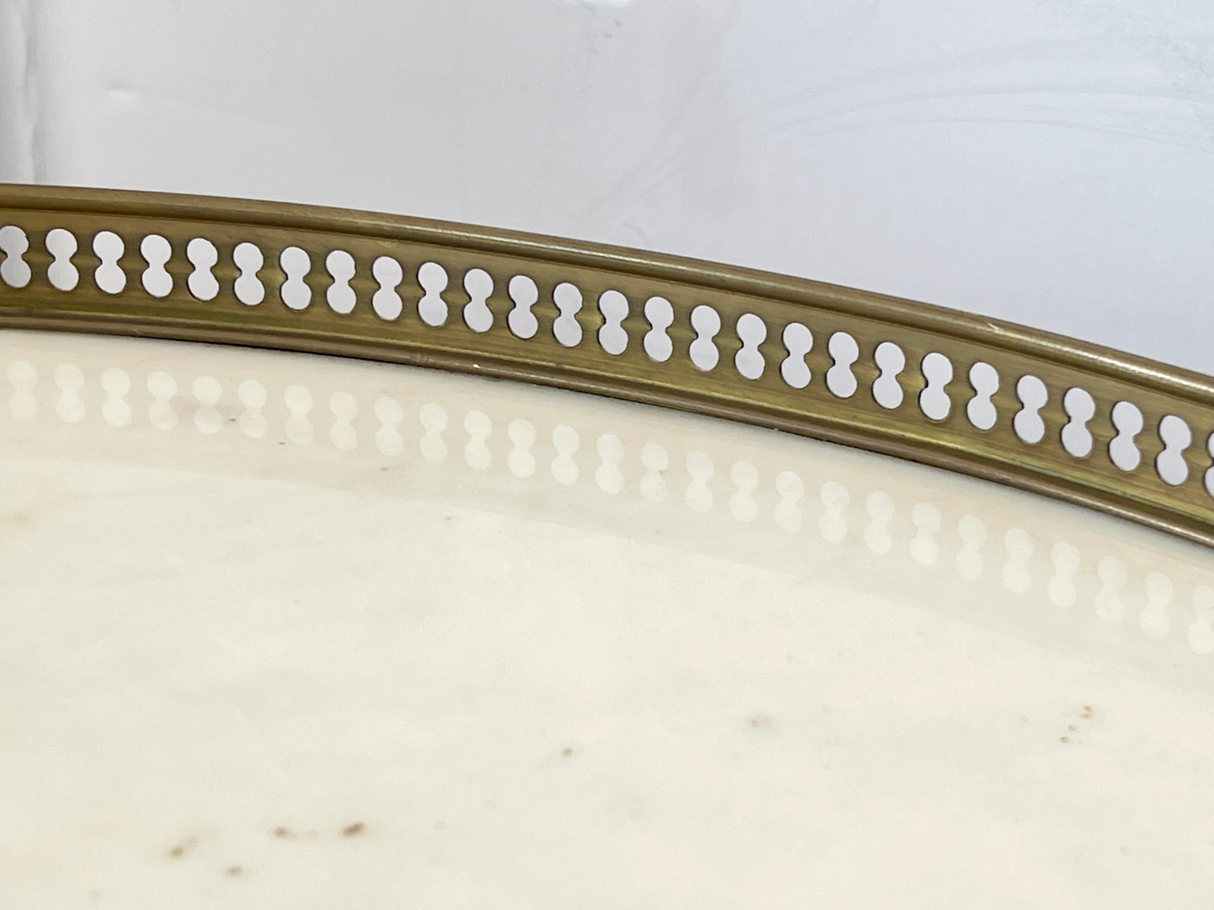 French Marquetry Wood Brass Gallery Marble Top Gueridon Table, Early 20Th. C en venta 1