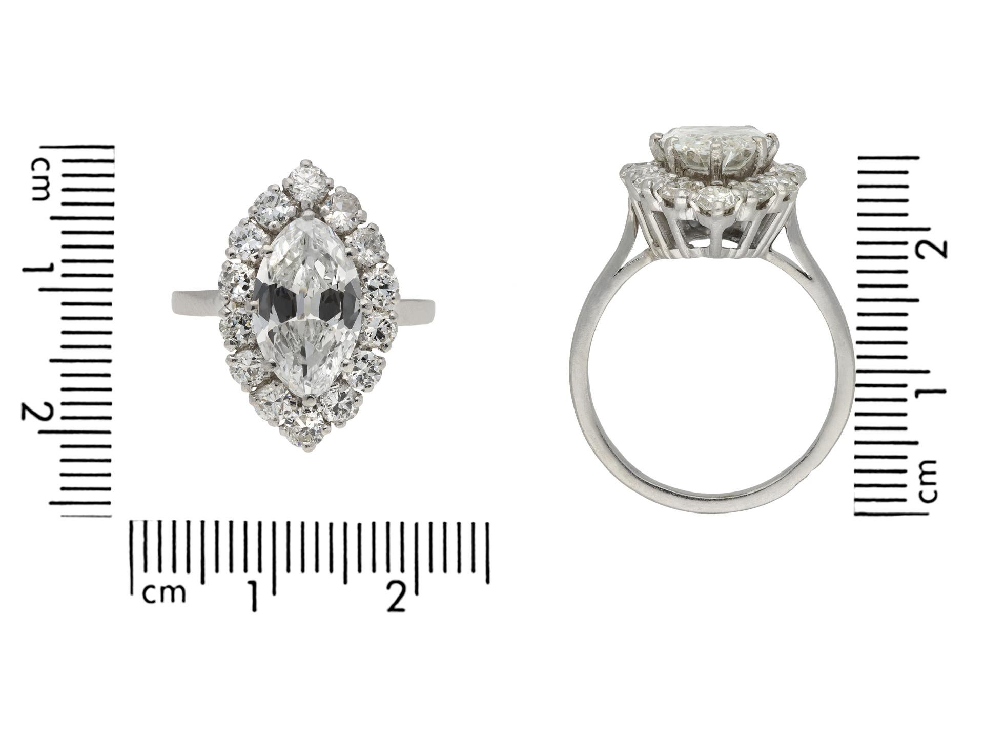 Französischer Marquise-Diamant-Cluster-Ring aus Gold und Platin Damen im Angebot