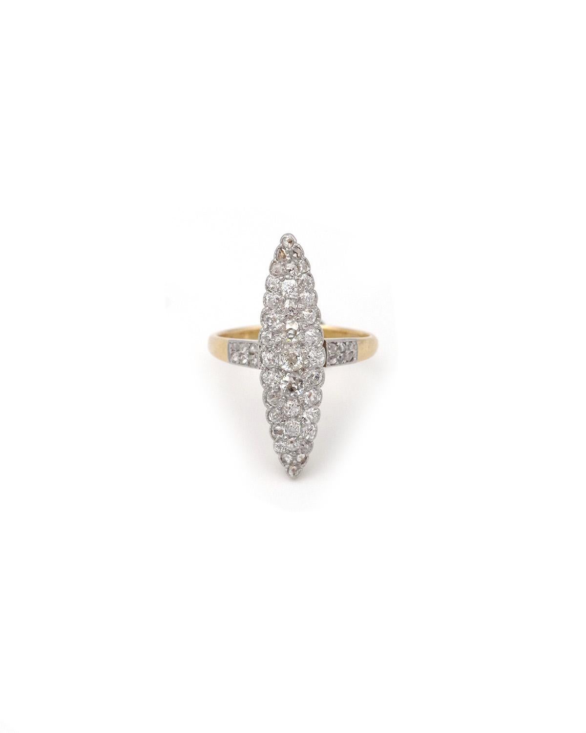 French Marquise navette old mine cut diamond ring in 18k gold and platine For Sale