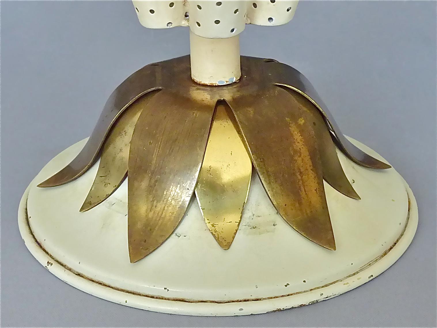 Französischer Matégot Umbrella Stand Elfenbein Weiß Perforiertes Metall Eisen Messing Biny 1950s im Angebot 10