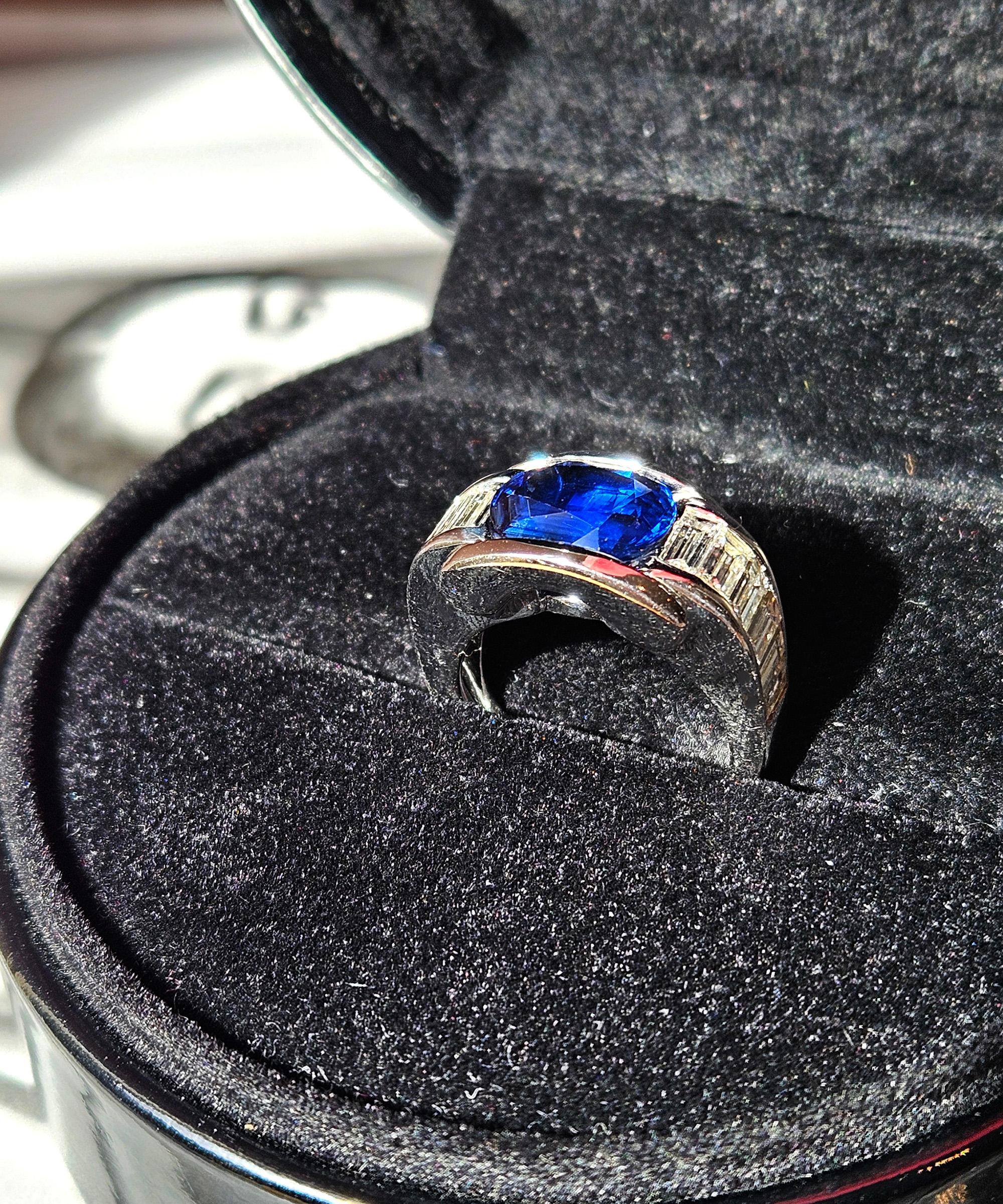 Französisch MAUBOUSSIN  18 Karat Ring 'ALESSANDRA' GIA 5,60 Karat blauer Saphir und Diamant im Zustand „Hervorragend“ im Angebot in New York, NY