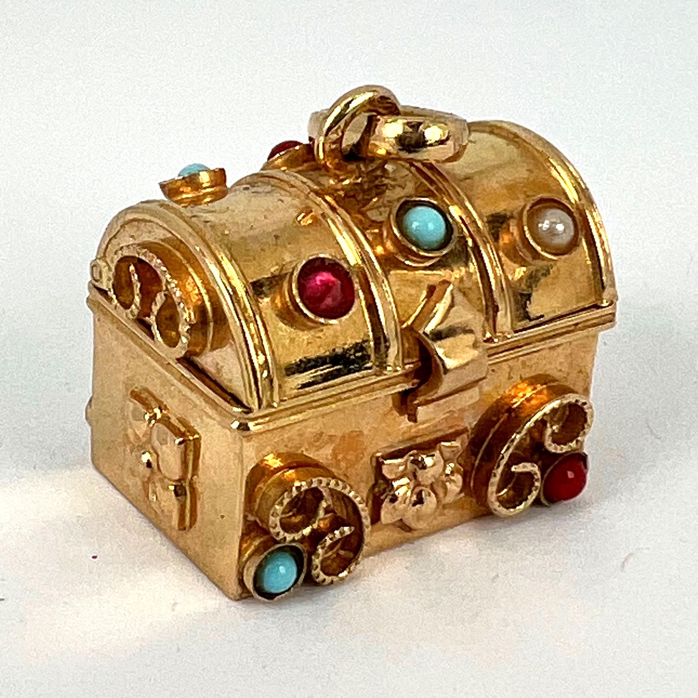 French Mechanical Treasure Chest 18K Yellow Gold Gem Set Charm Pendant For Sale 11