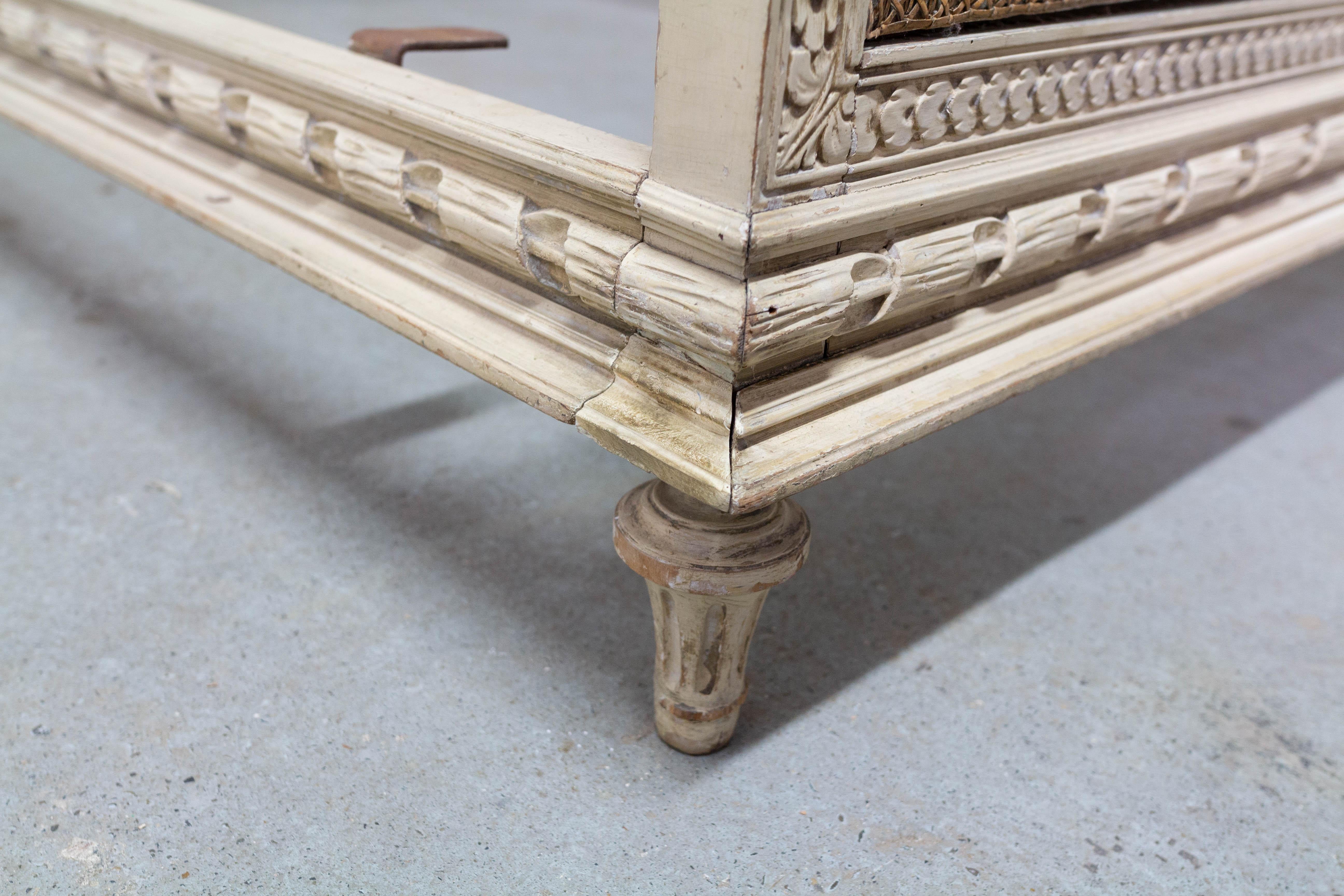 French Medallion Bed 19th Century Louis XVI Cane, Early 20th Century 3