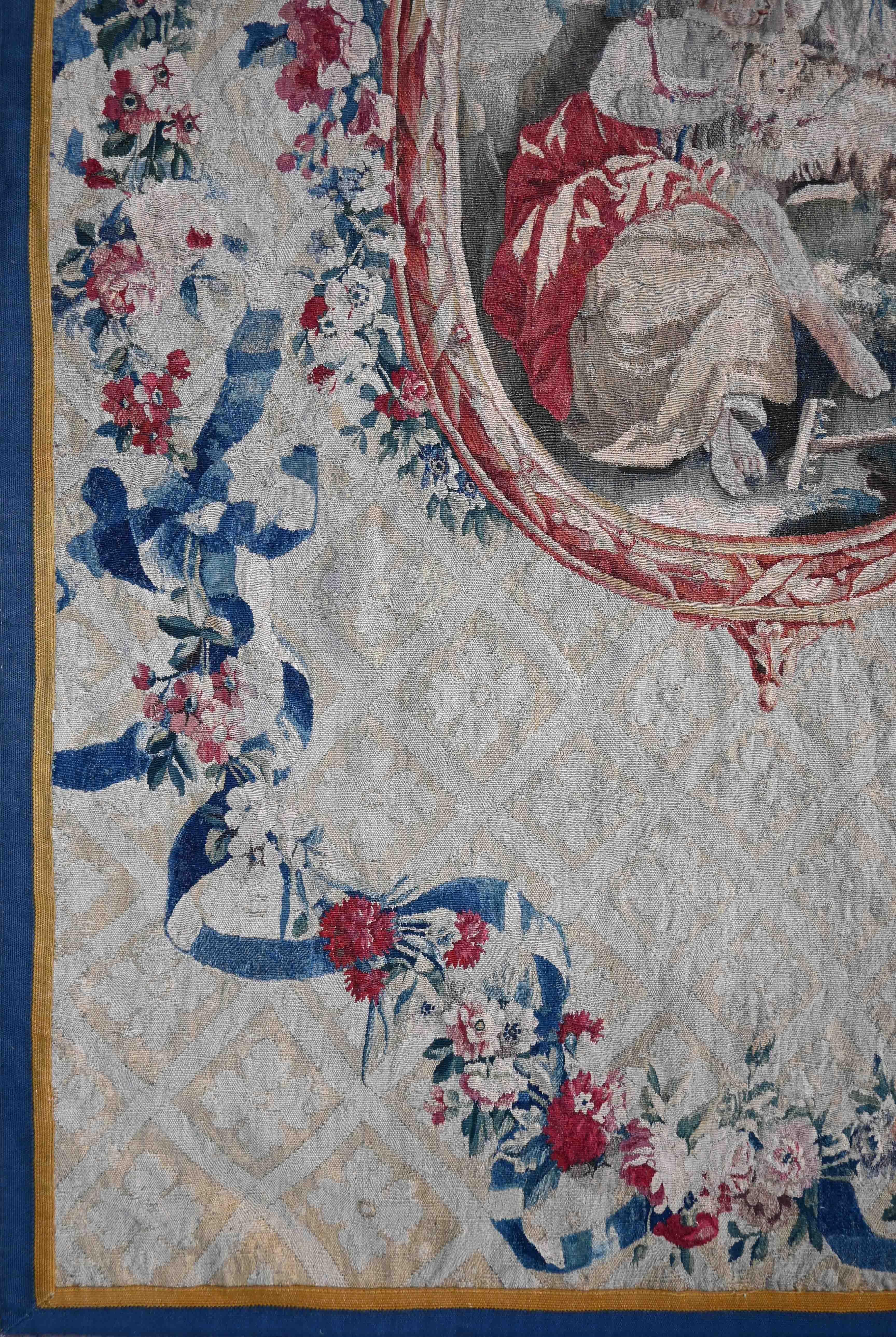 Manufacture d'Aubusson
Époque : XVIIIe siècle
Style : Louis XVI - Directoire
Condit : Condit : Parfait état
MATERIAL : Laine et soie
Largeur : 145 cm
Hauteur : 202 cm
Profondeur : 0,5 cm

Dans le respect de la tradition, cette magnifique tapisserie