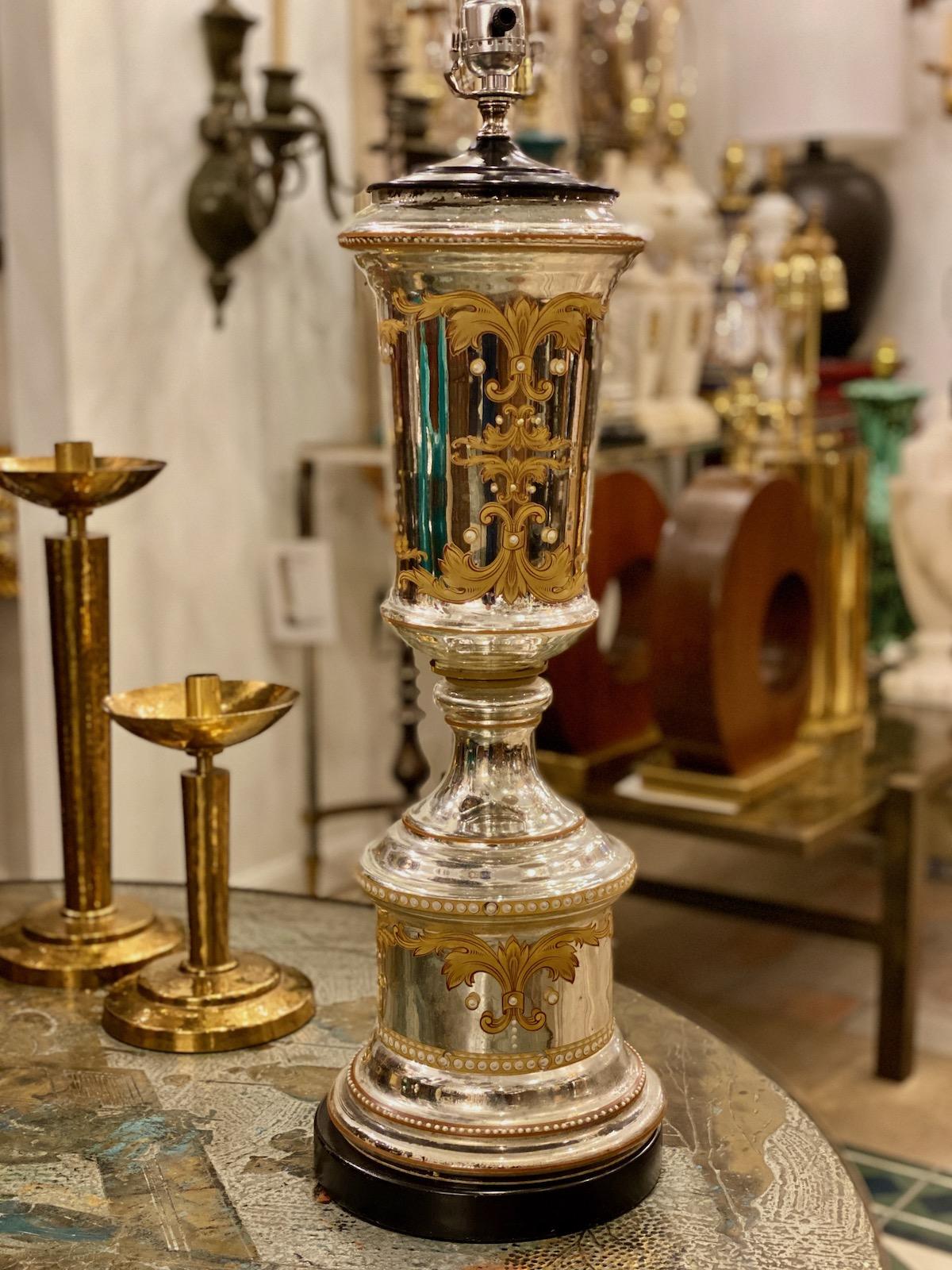 Milieu du XXe siècle Lampe de bureau française en verre mercuré en vente