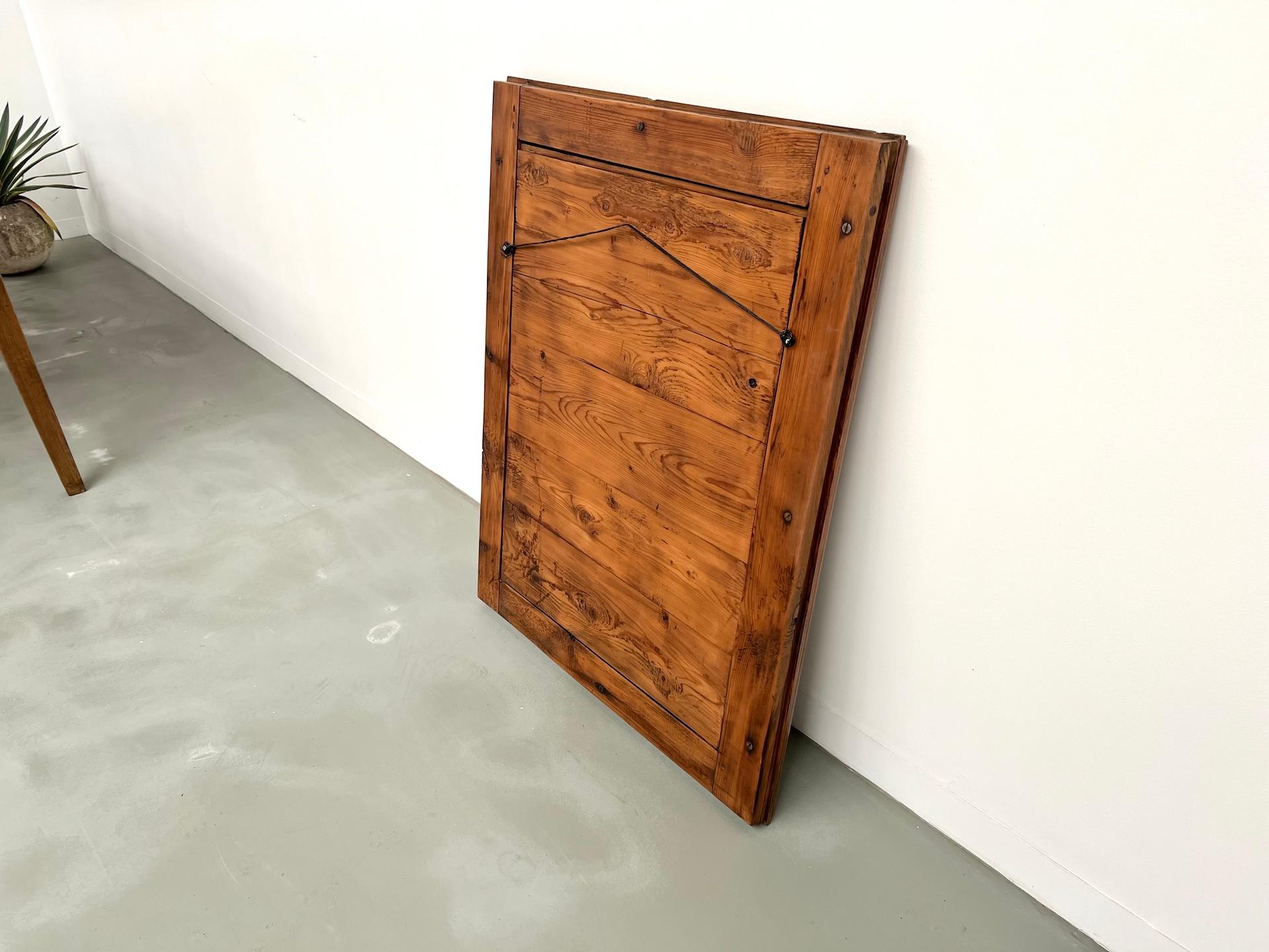French mercury mirror in walnut, circa 1900 For Sale 10