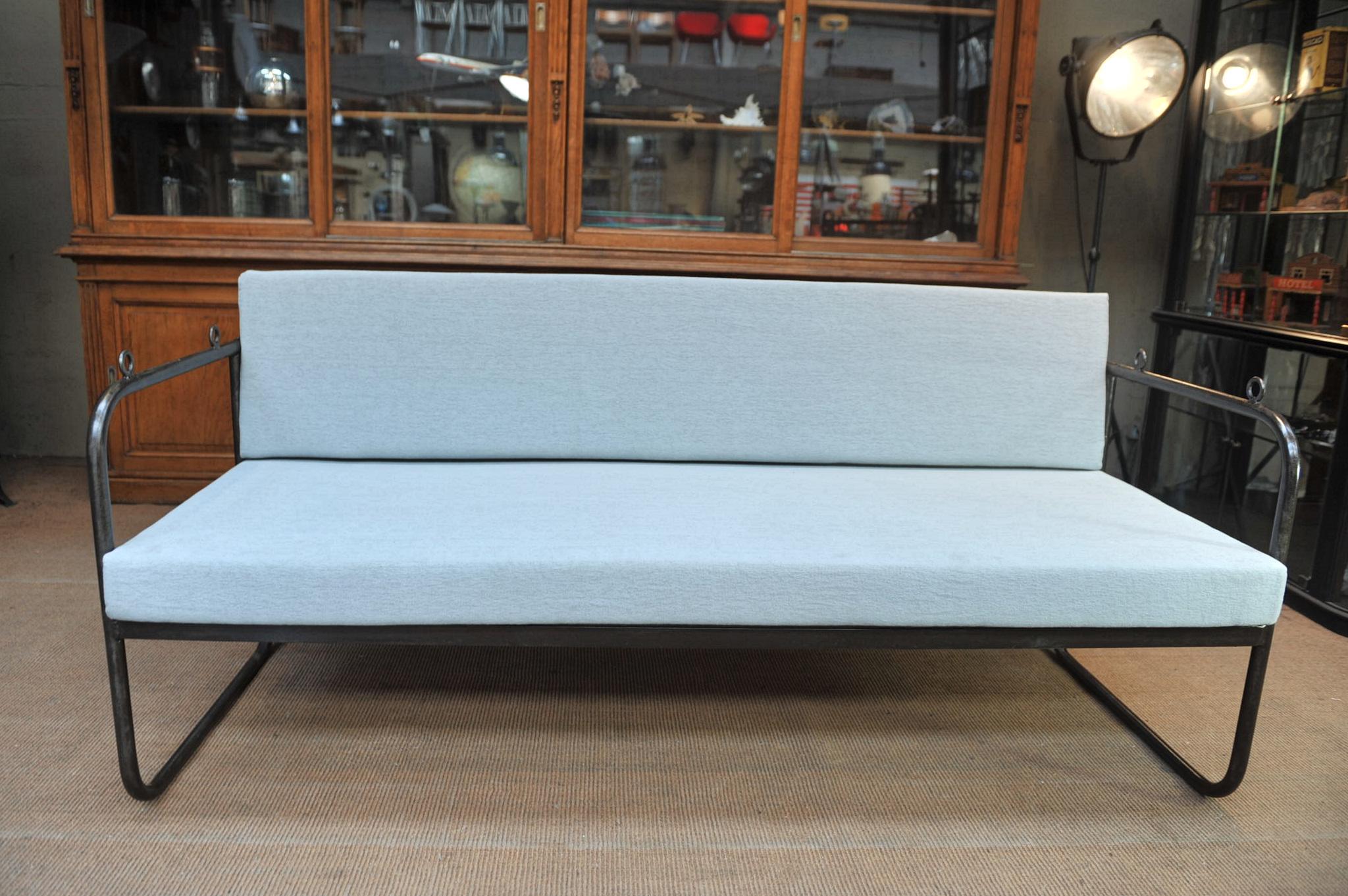 French Mesh Iron Sofa or Daybed , Double Folding System, 1920s, Reupholstered 4