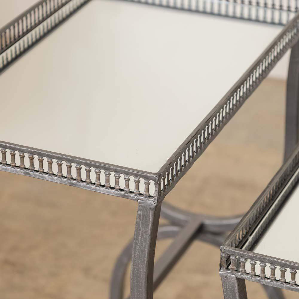 Lot de 3 tables françaises en métal et miroir en vente 8