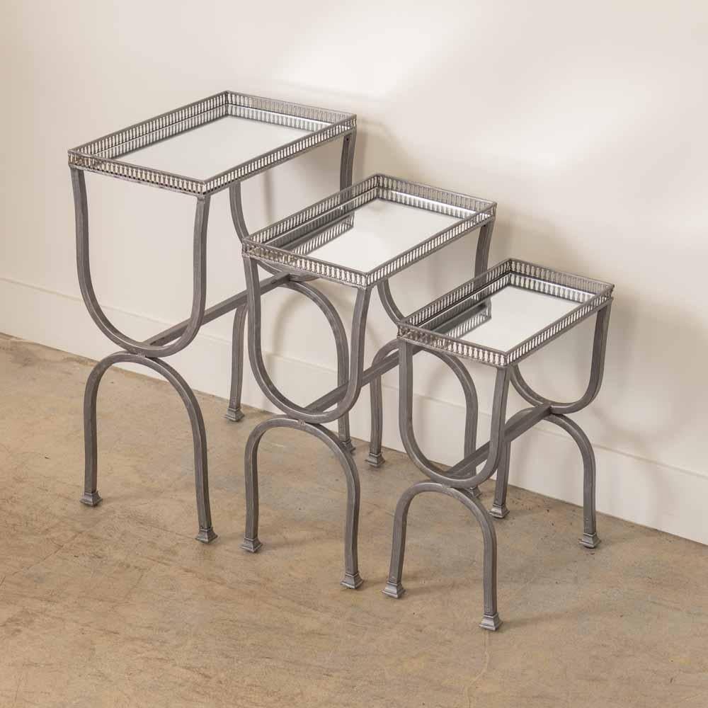 Métal Lot de 3 tables françaises en métal et miroir en vente