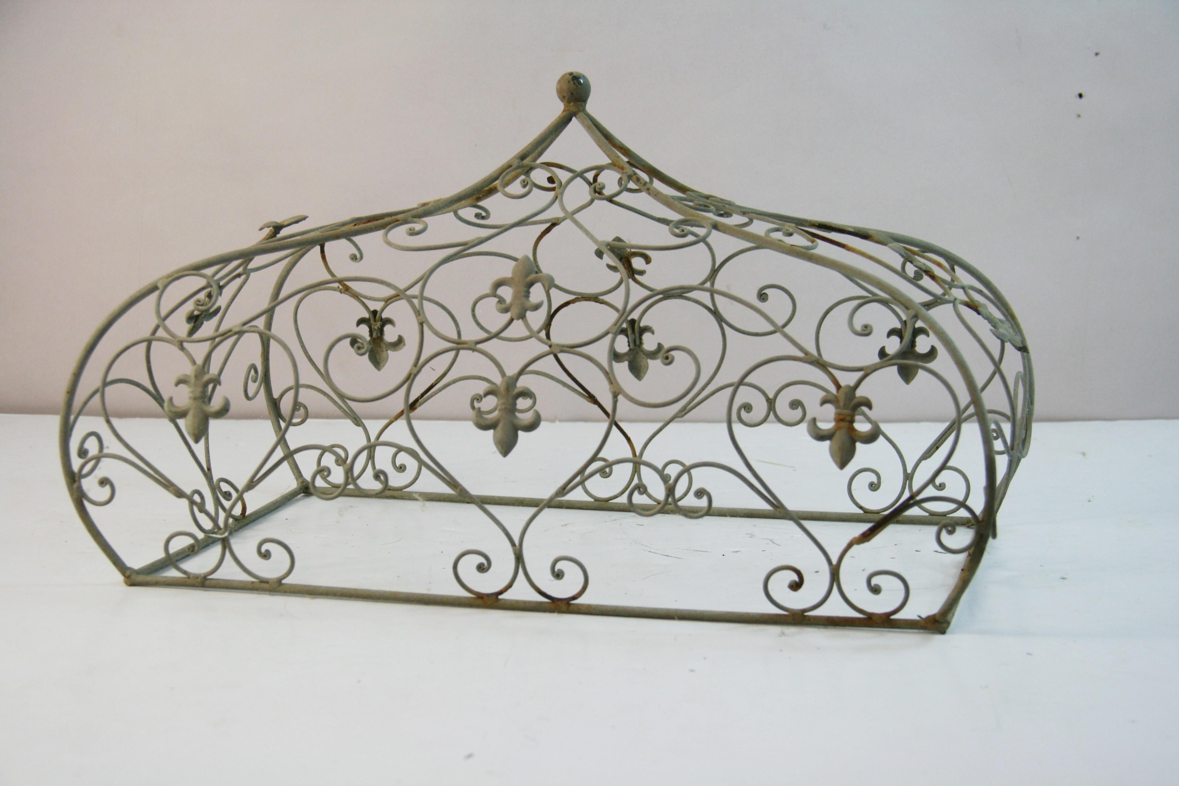 Antique French Metal Architectural Domed Garden Ornament # one In Good Condition For Sale In Douglas Manor, NY