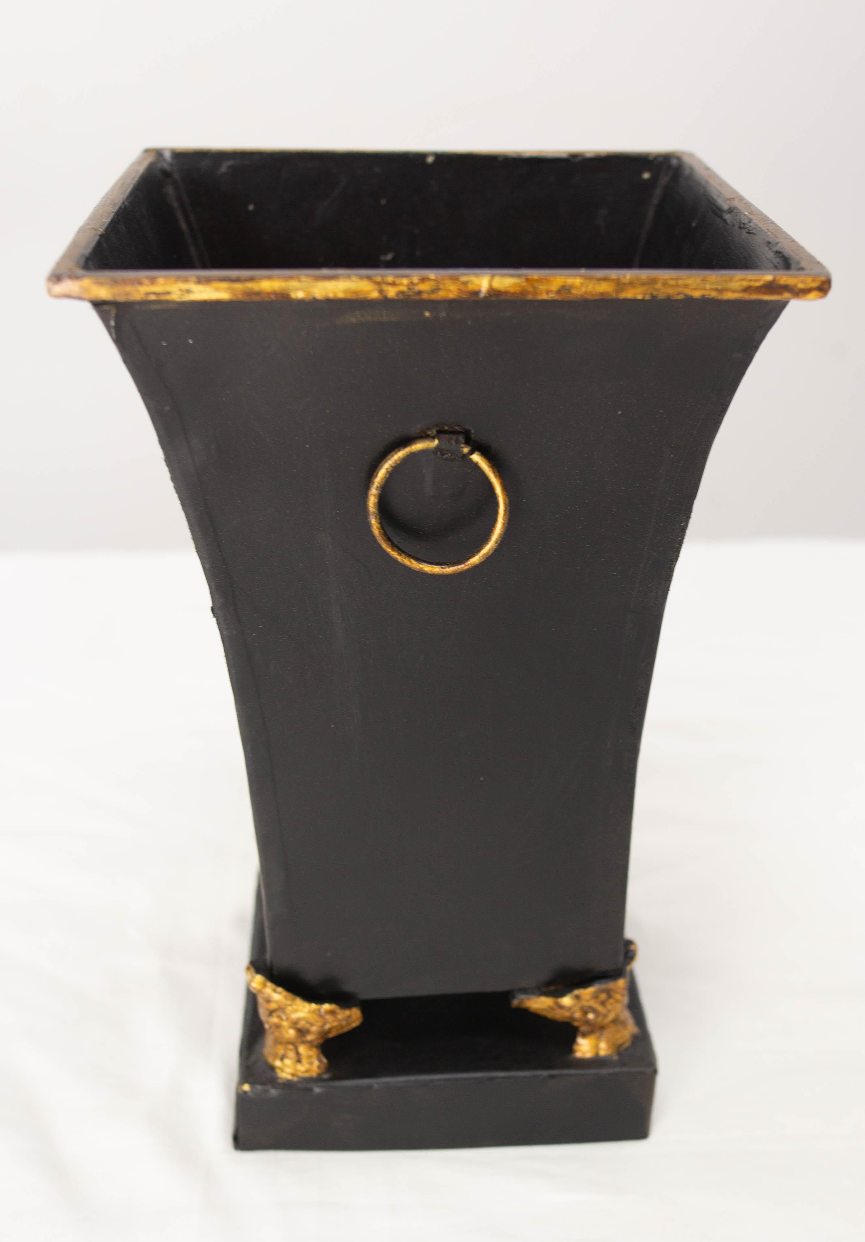 French Metal Pot Cover or Vase Black & Gold Painting, circa 1980 In Good Condition For Sale In Labrit, Landes