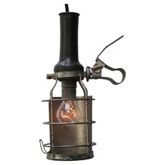 Lampada a sospensione in metallo francese vintage industriale con luce di lavoro in gomma