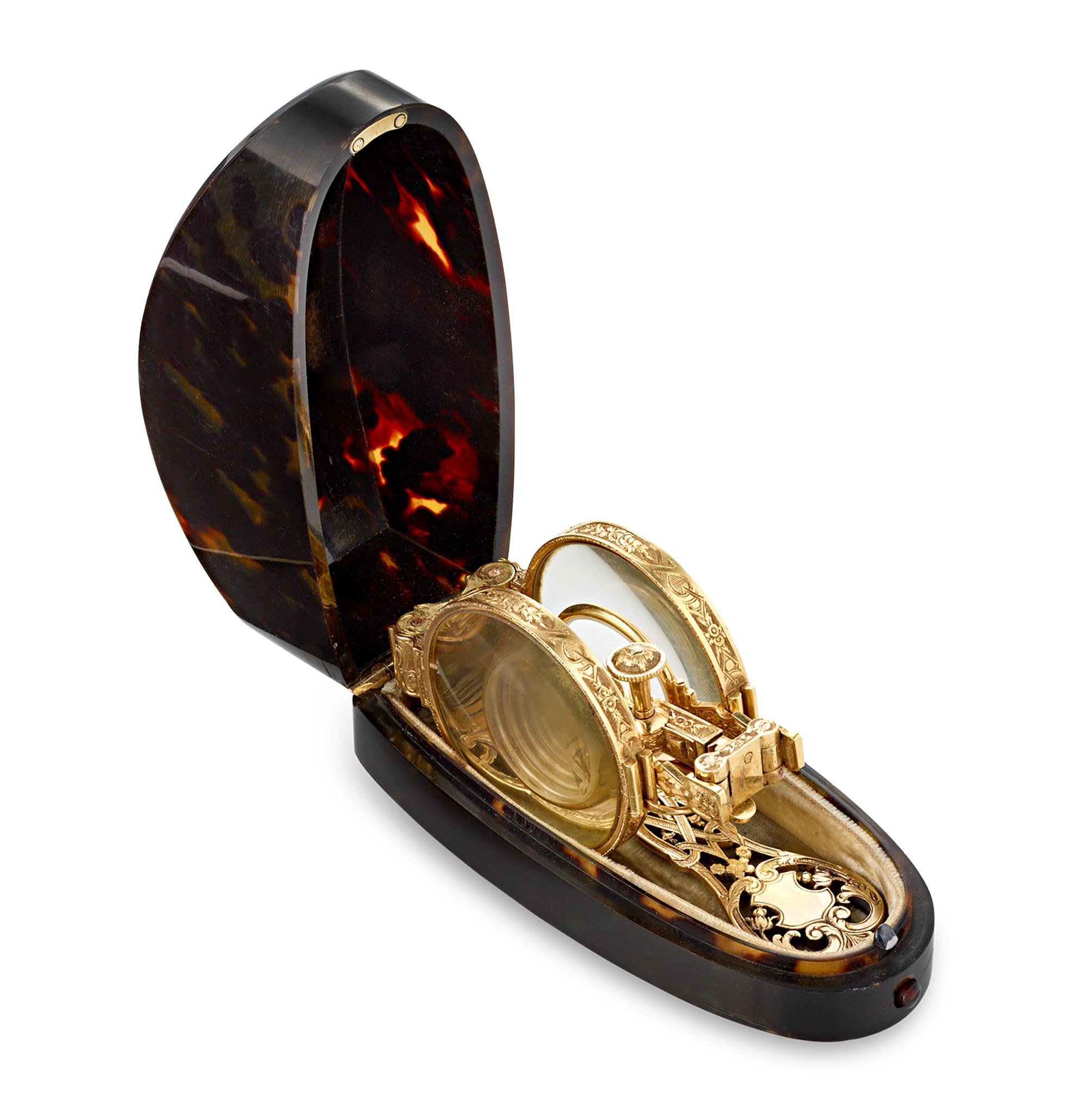 Engraved French Metamorphic Opera Glasses, 18K Gold For Sale