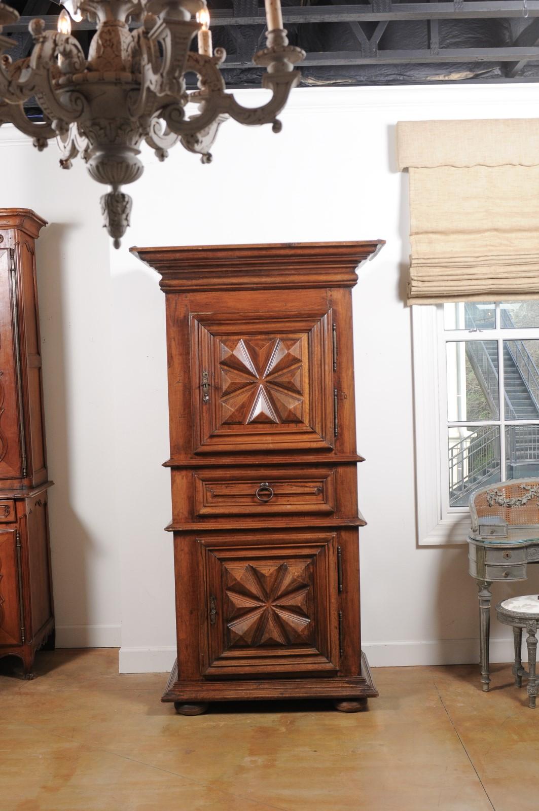 Carved French Mid-18th Century Louis XIII Style Walnut Two-Door Bonnetière with Drawer For Sale