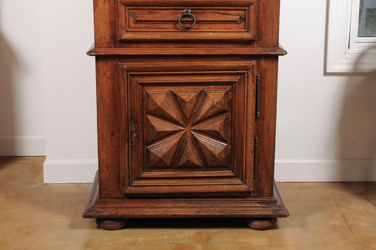 French Mid-18th Century Louis XIII Style Walnut Two-Door Bonnetière with Drawer In Good Condition For Sale In Atlanta, GA