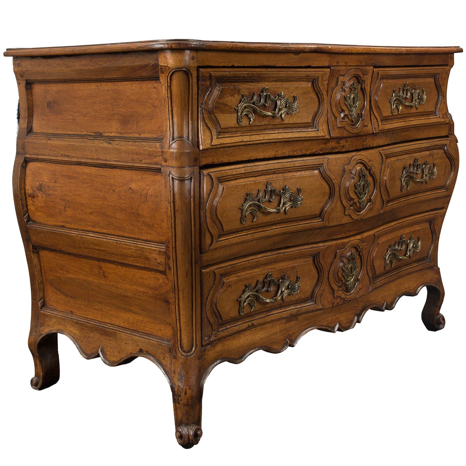 Patinated French Mid-18th Century Louis XV Period Walnut Commode with Bronze Hardware For Sale