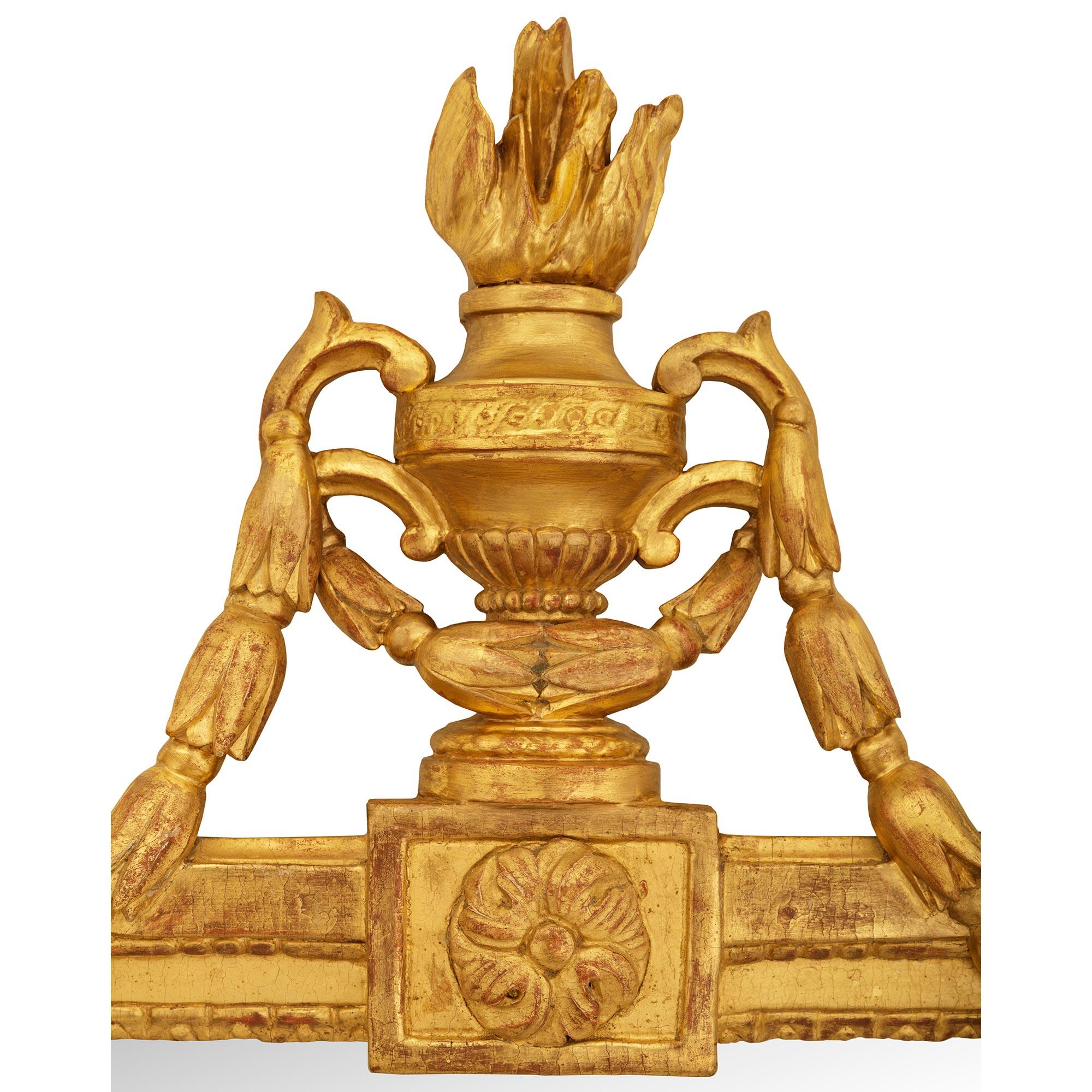 French mid 18th century Louis XVI Period Giltwood mirror Bon état - En vente à West Palm Beach, FL