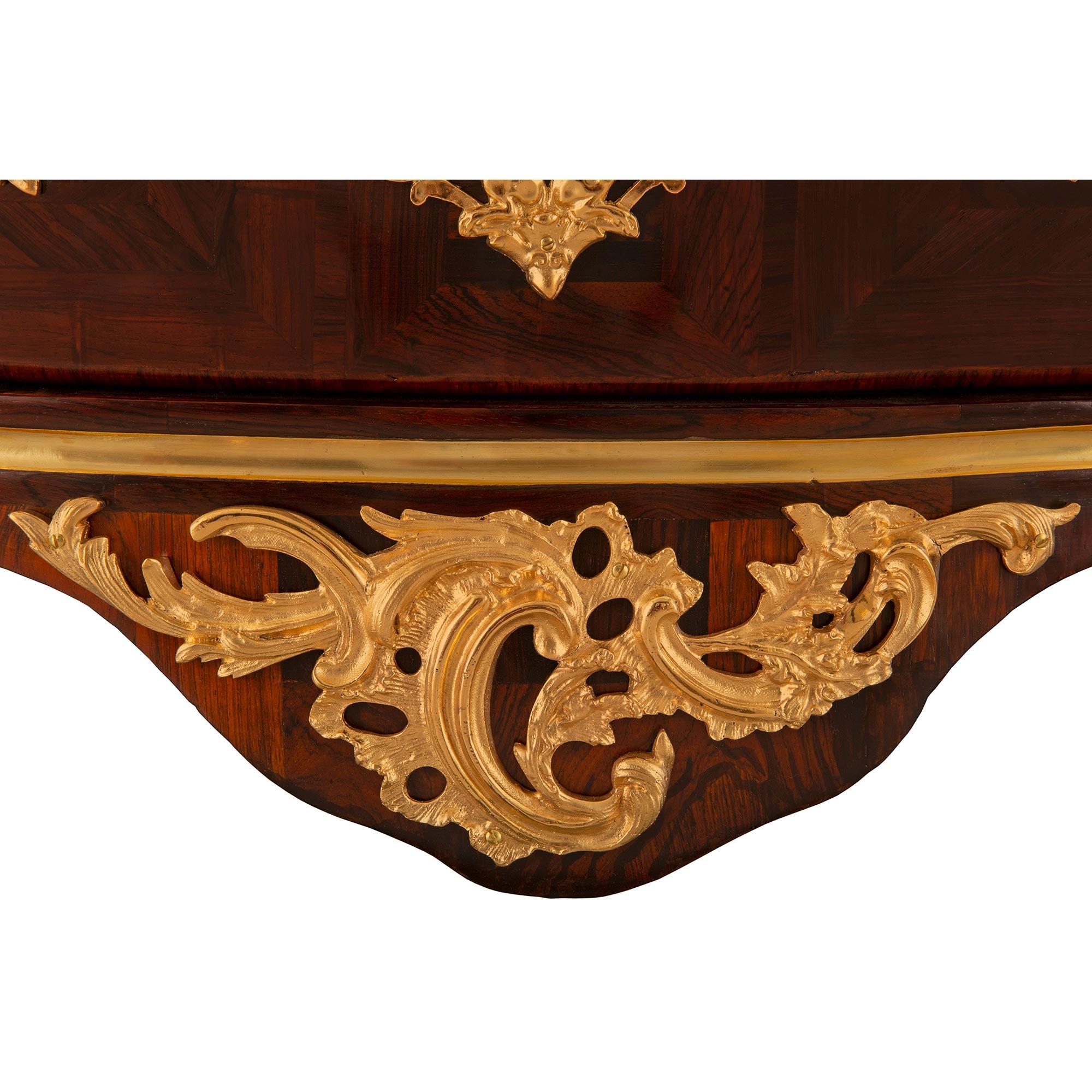 French Mid-18th Century Régence Period Rosewood, Ormolu and Marble Commode For Sale 6