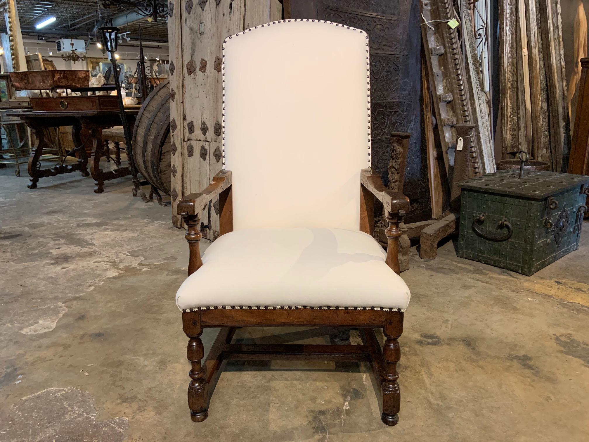 French 18th Century Chaise De Repos, Armchair In Good Condition In Atlanta, GA