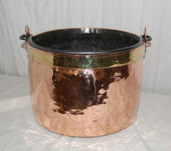 French Mid 19th Century Large Copper Cauldron with Brass Rim for Logs or Plants