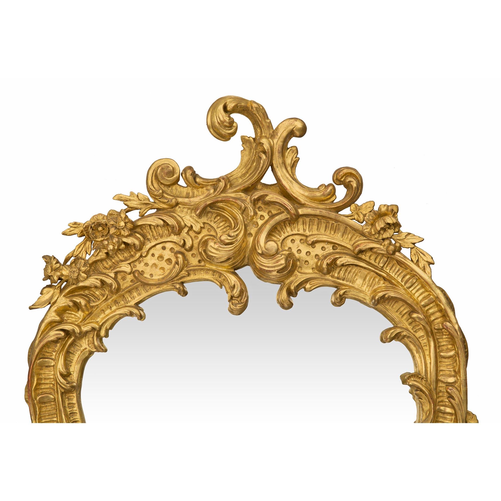 French Mid-19th Century Louis XV St. Giltwood Mirror In Good Condition For Sale In West Palm Beach, FL