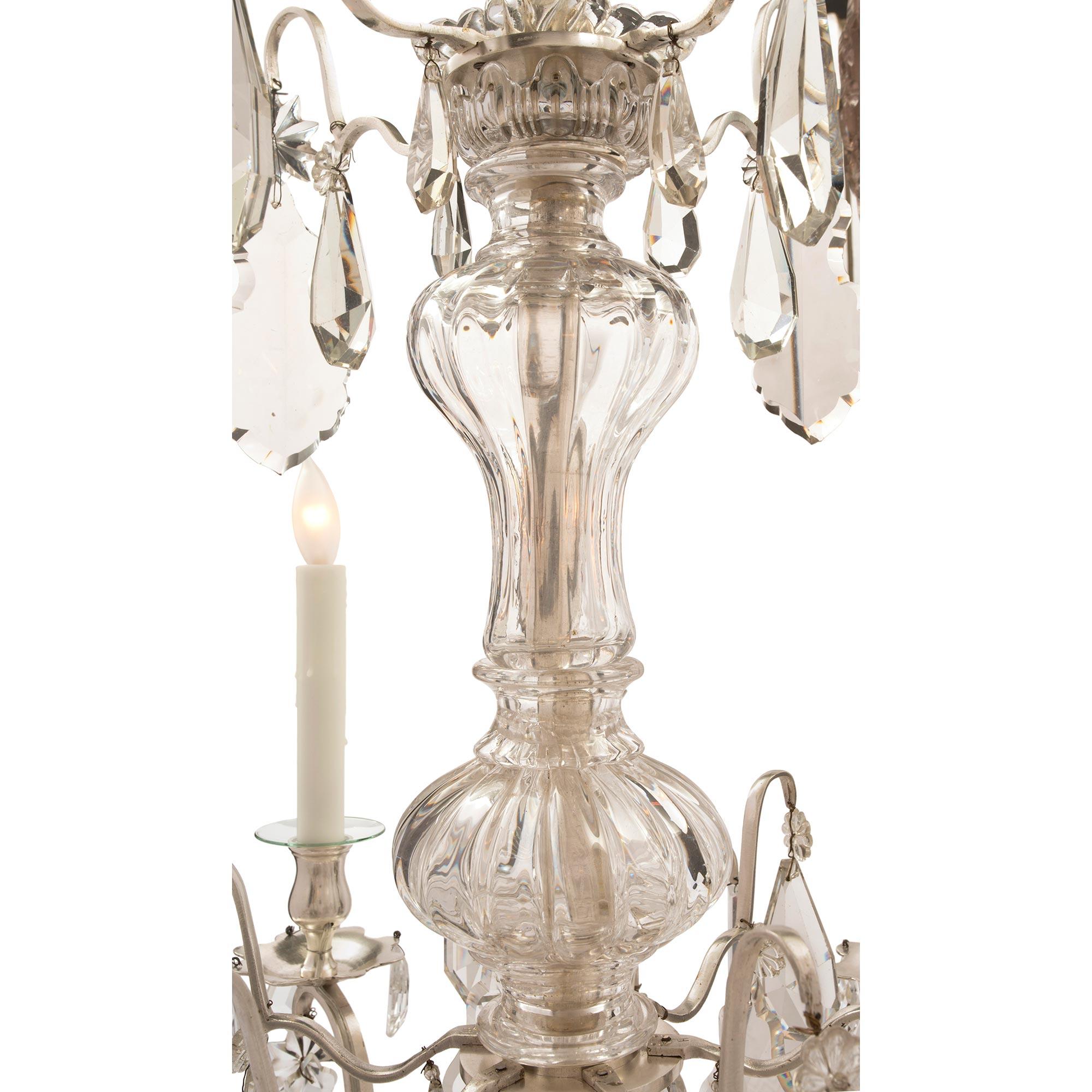 French Mid-19th Century Louis XV Style Bronze and Baccarat Crystal Chandelier In Good Condition For Sale In West Palm Beach, FL
