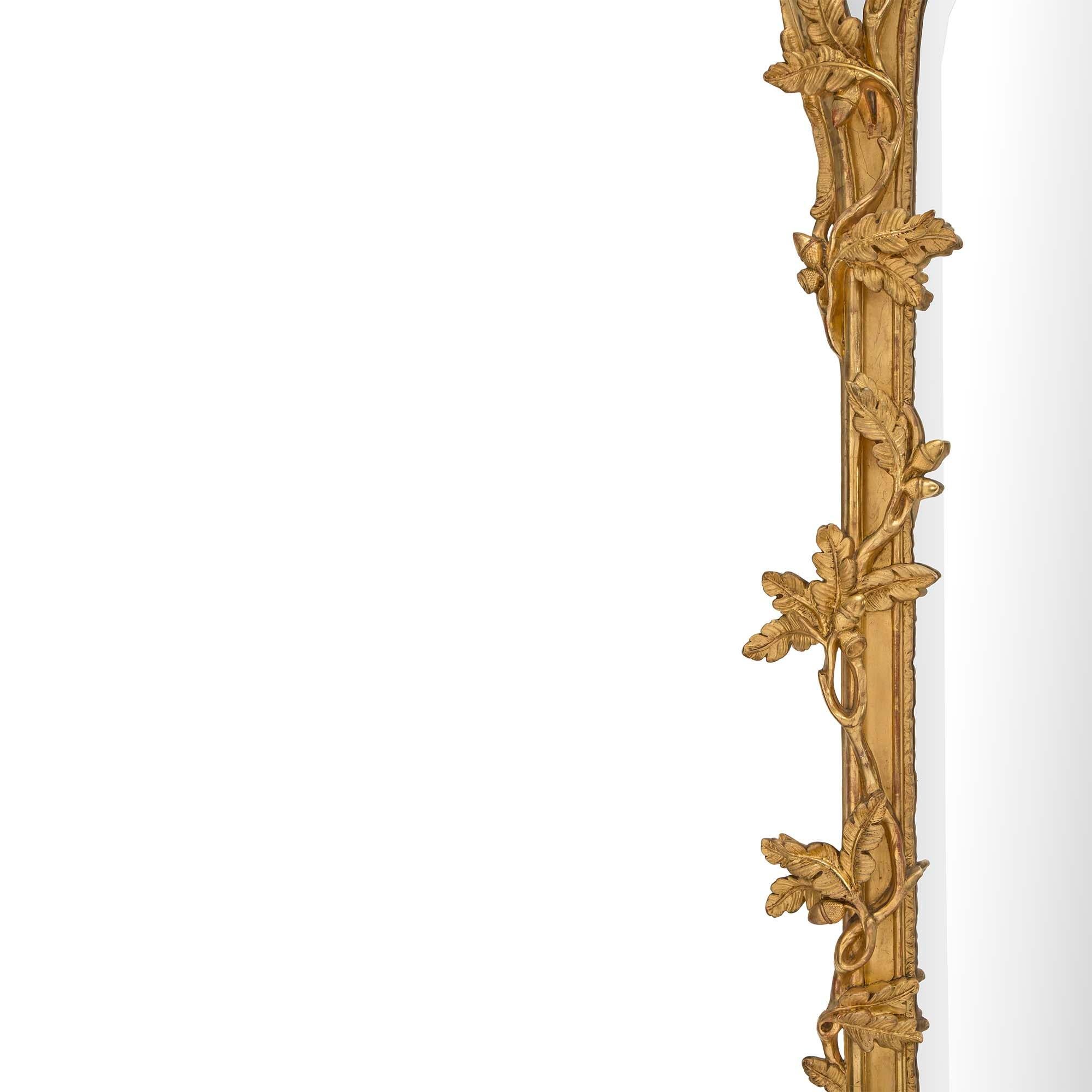 French Mid-19th Century Louis XV Style Giltwood Mirror For Sale 2