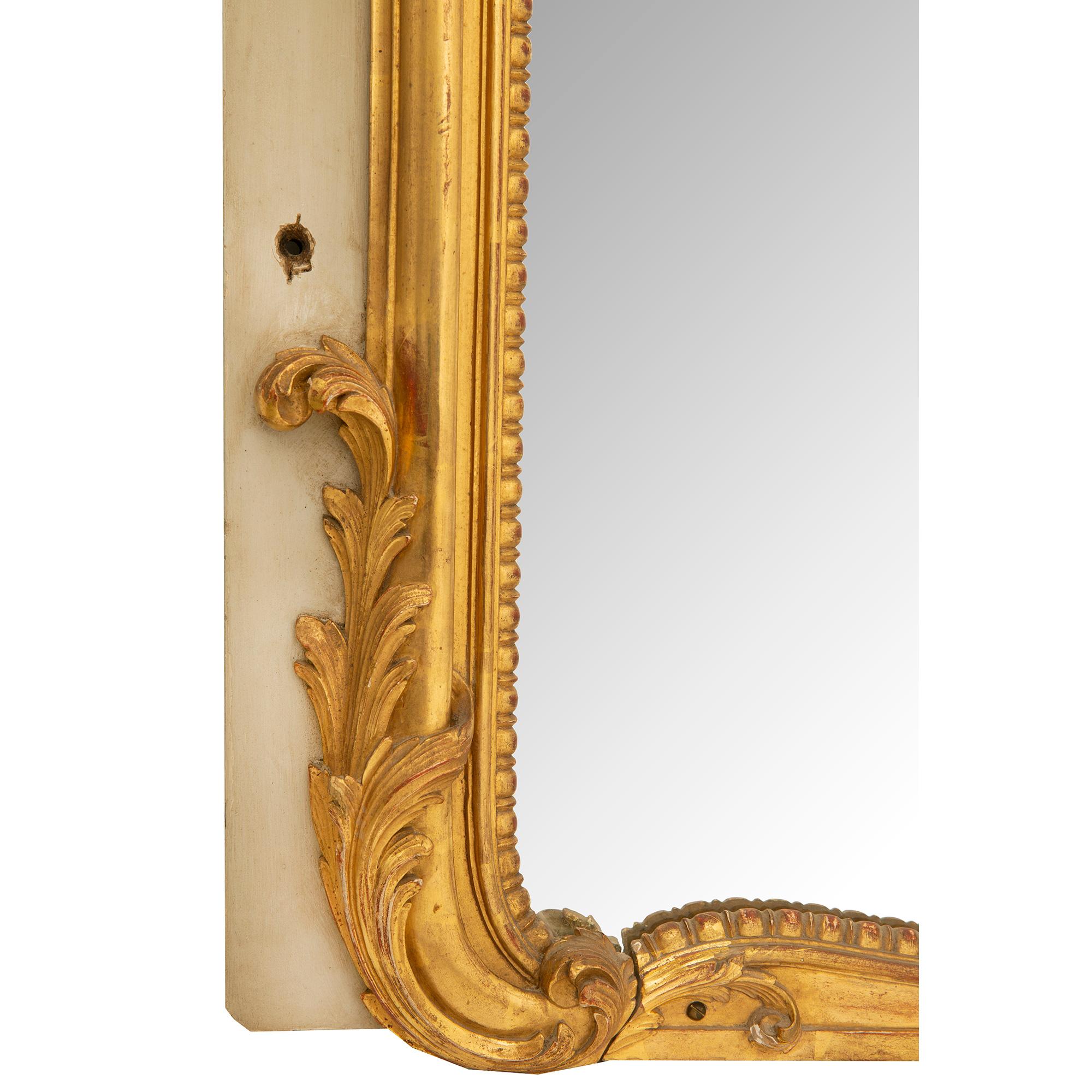 French Mid-19th Century Louis XV Style Patinated Gray and Giltwood Mirror For Sale 5