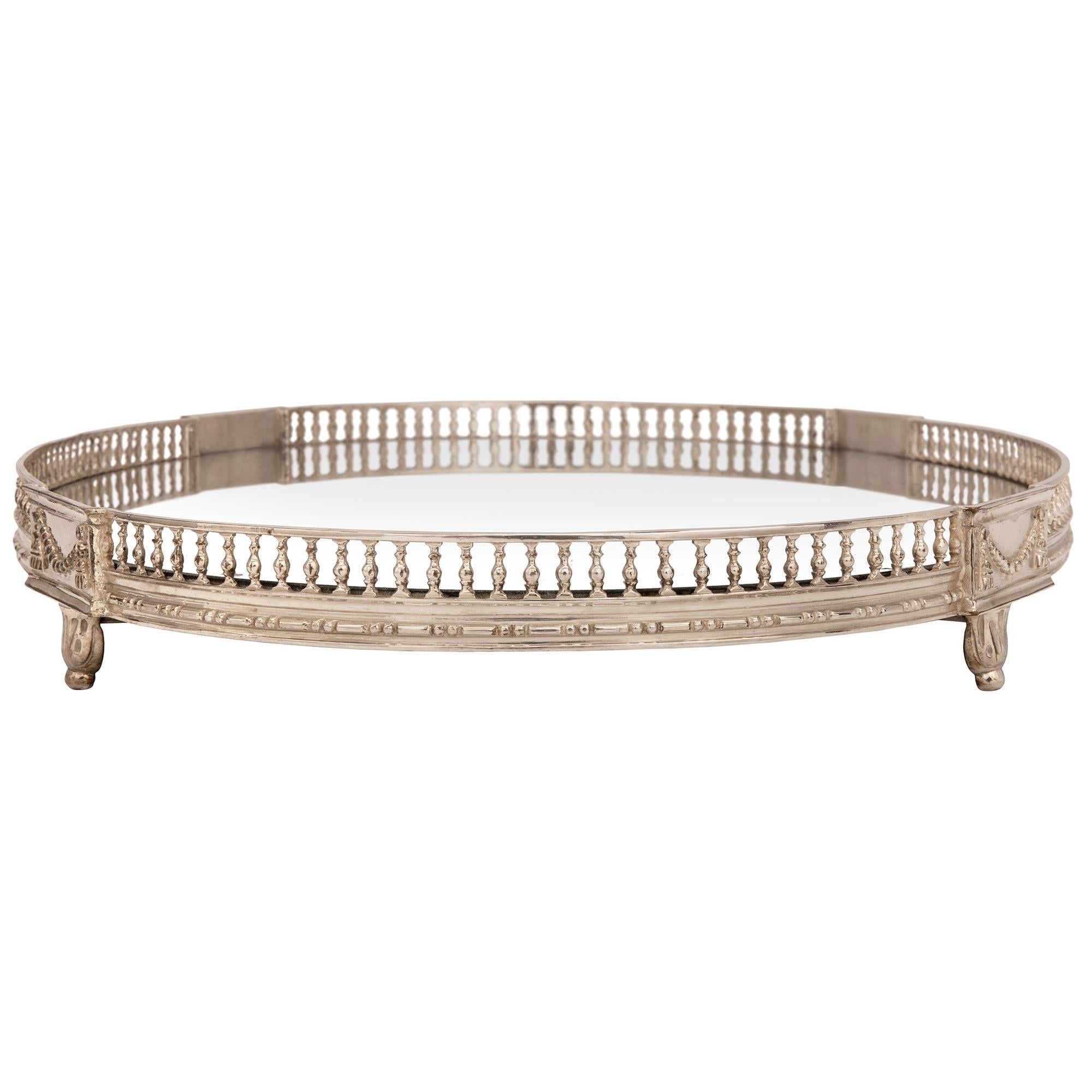  French Mid 19th Century Louis XVI St. Oval Shaped Silvered Bronze Centerpiece For Sale 1