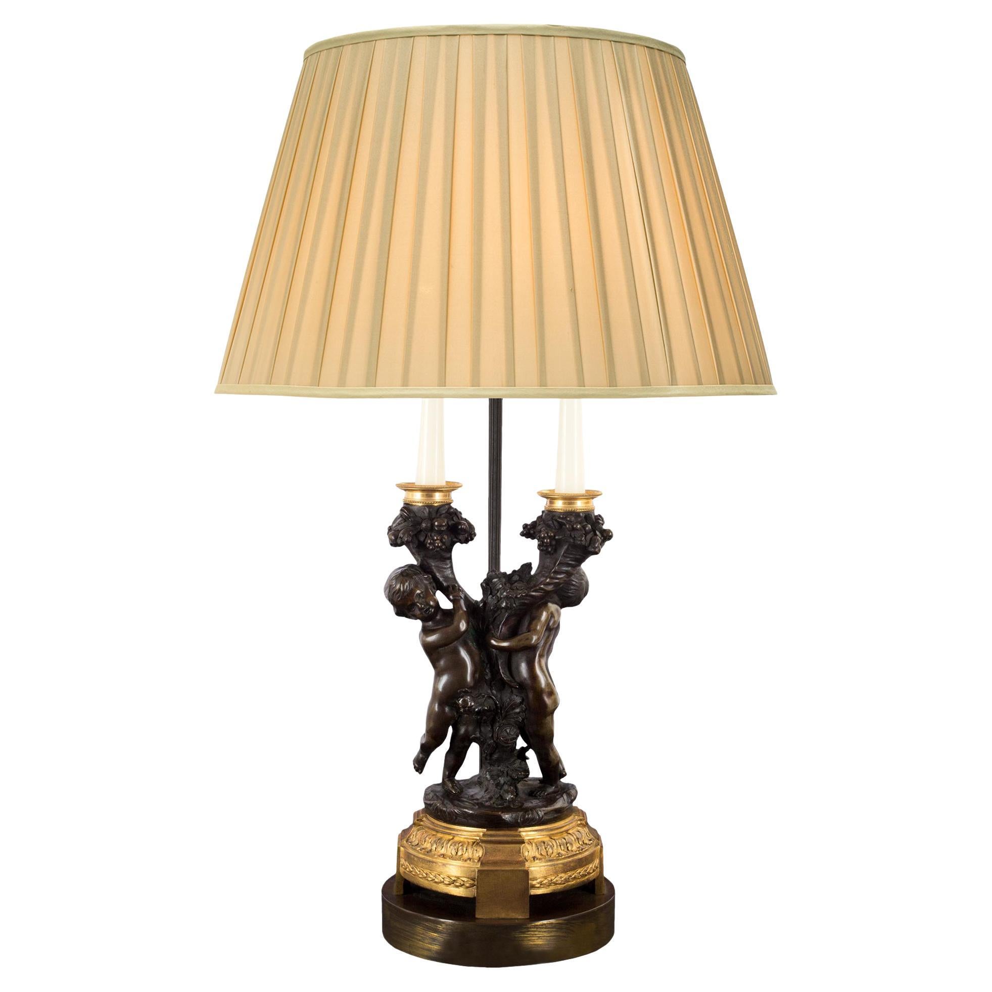 Candélabres français à deux bras de style Louis XVI du milieu du XIXe siècle transformés en lampe en vente