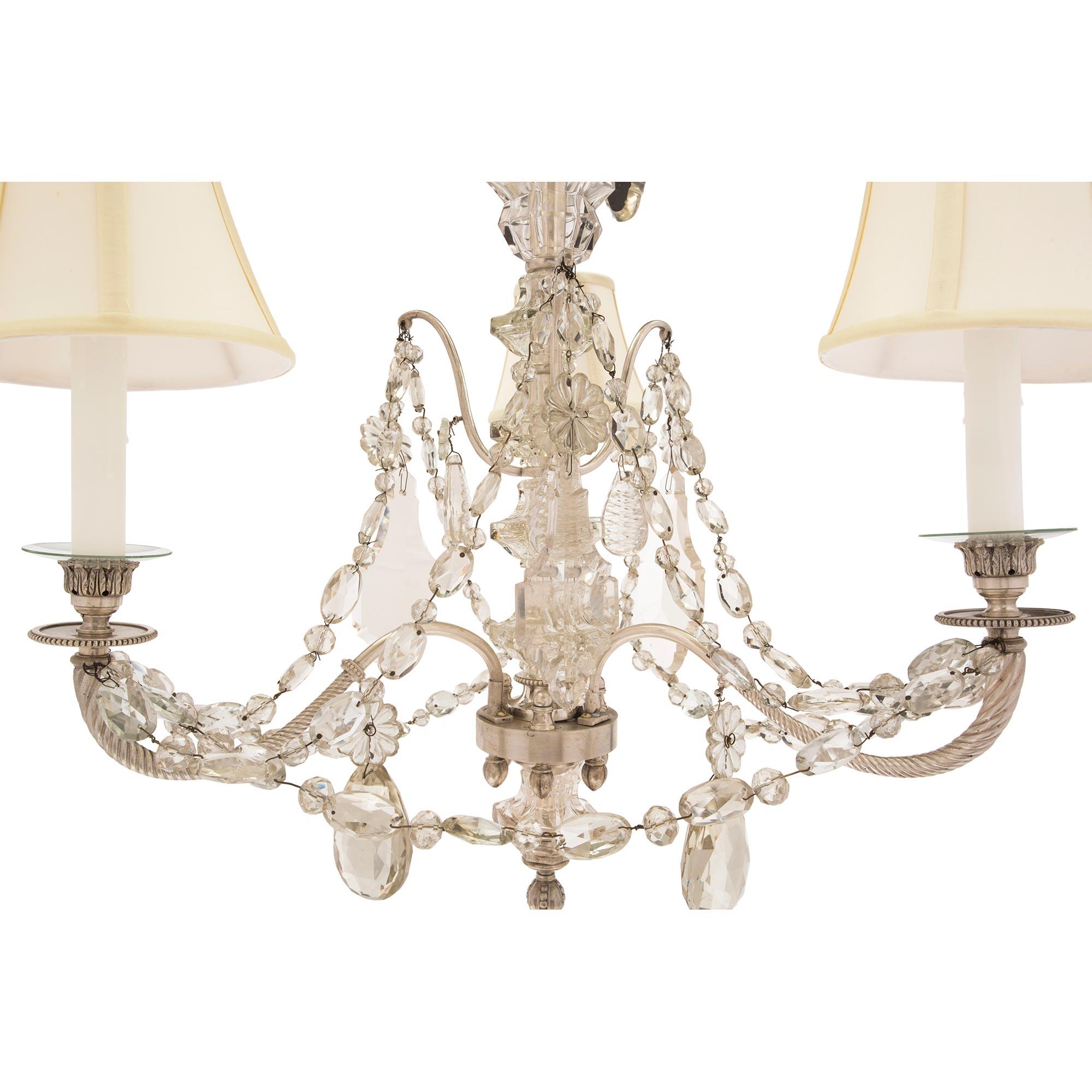 French Mid-19th Century Louis XVI Style Baccarat Crystal and Bronze Chandelier For Sale 1