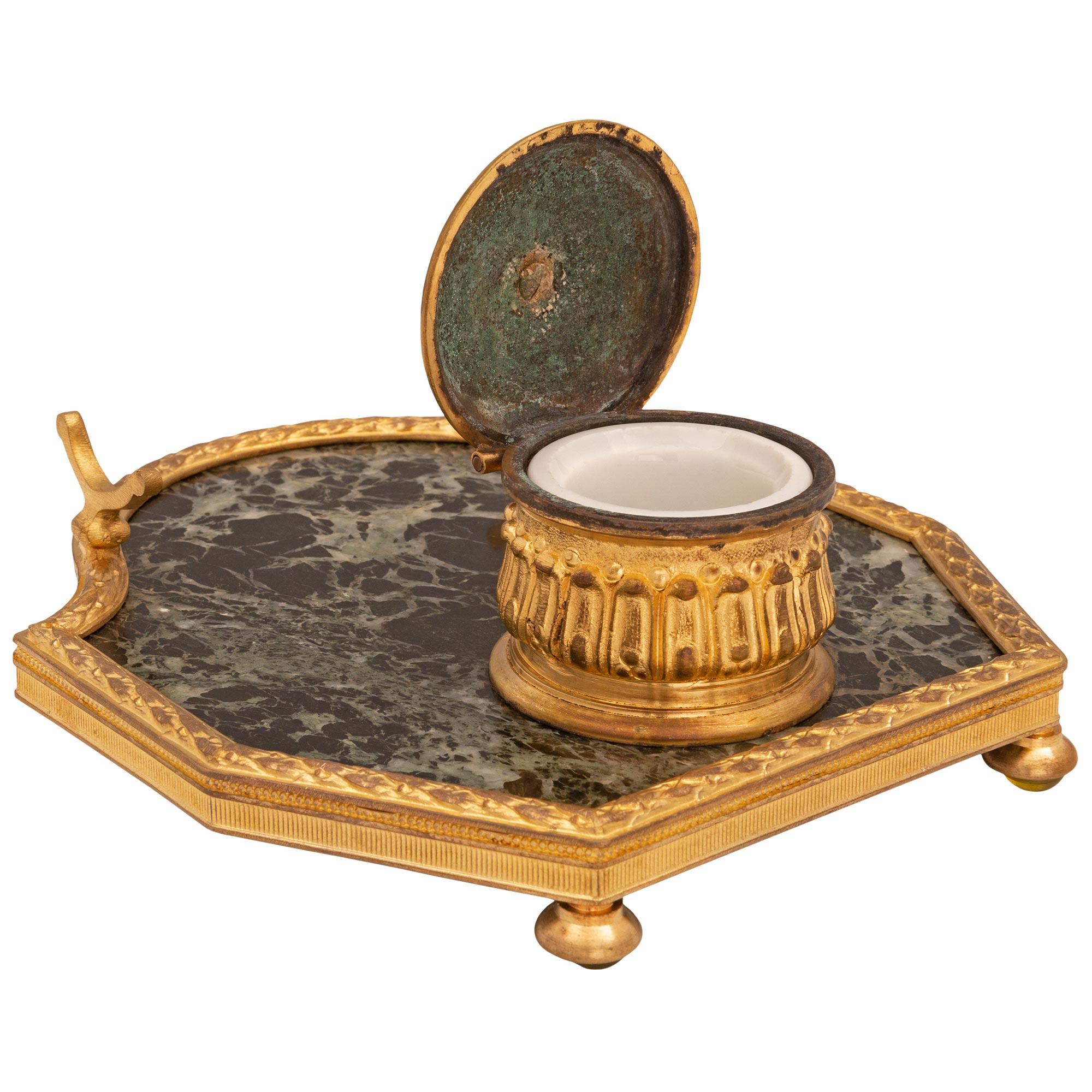 French Mid-19th Century Louis XVI Style Green Marble and Ormolu Mounted Inkwell For Sale 1